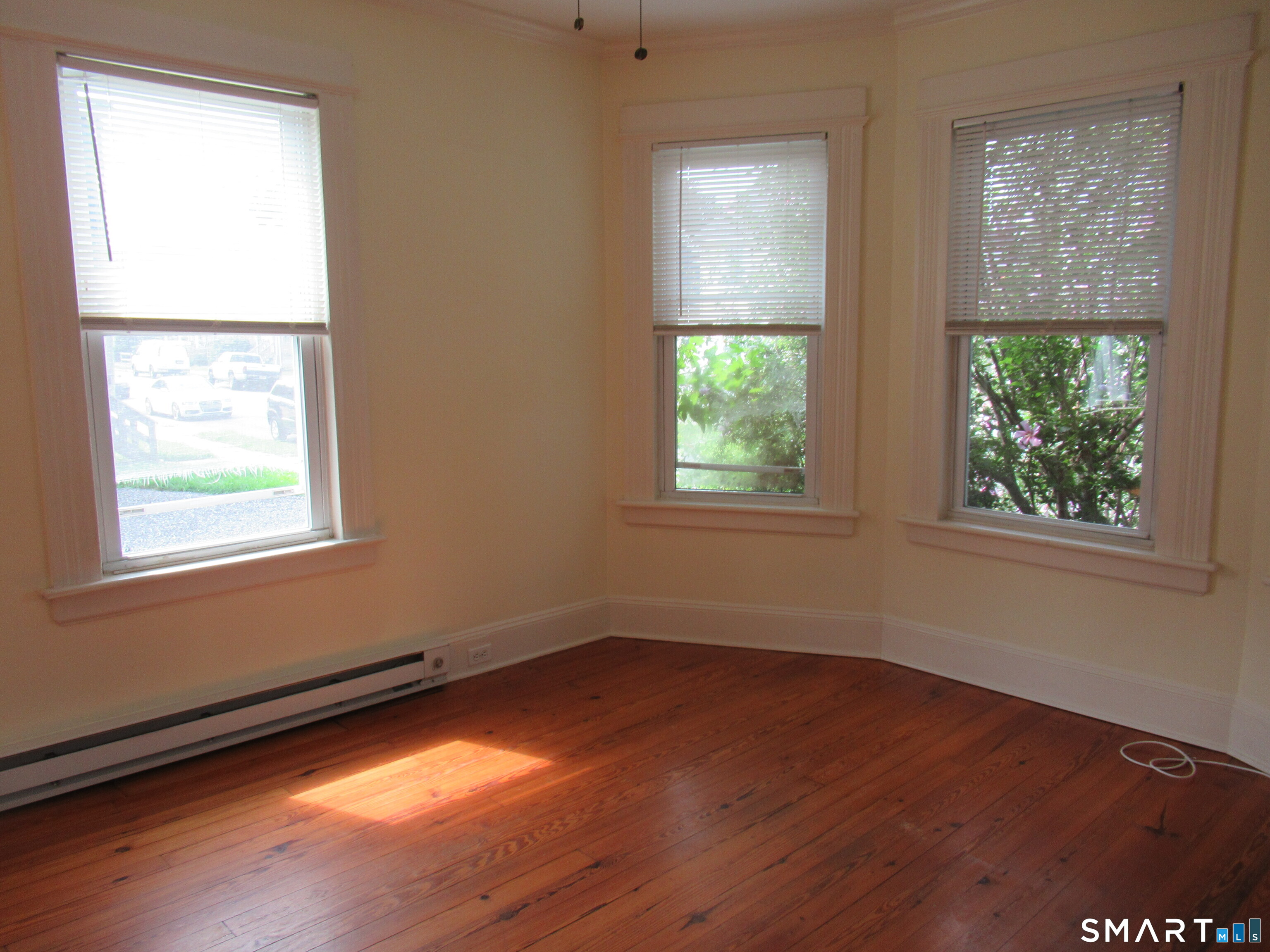 112 Bennett Street Unit: 1st floor