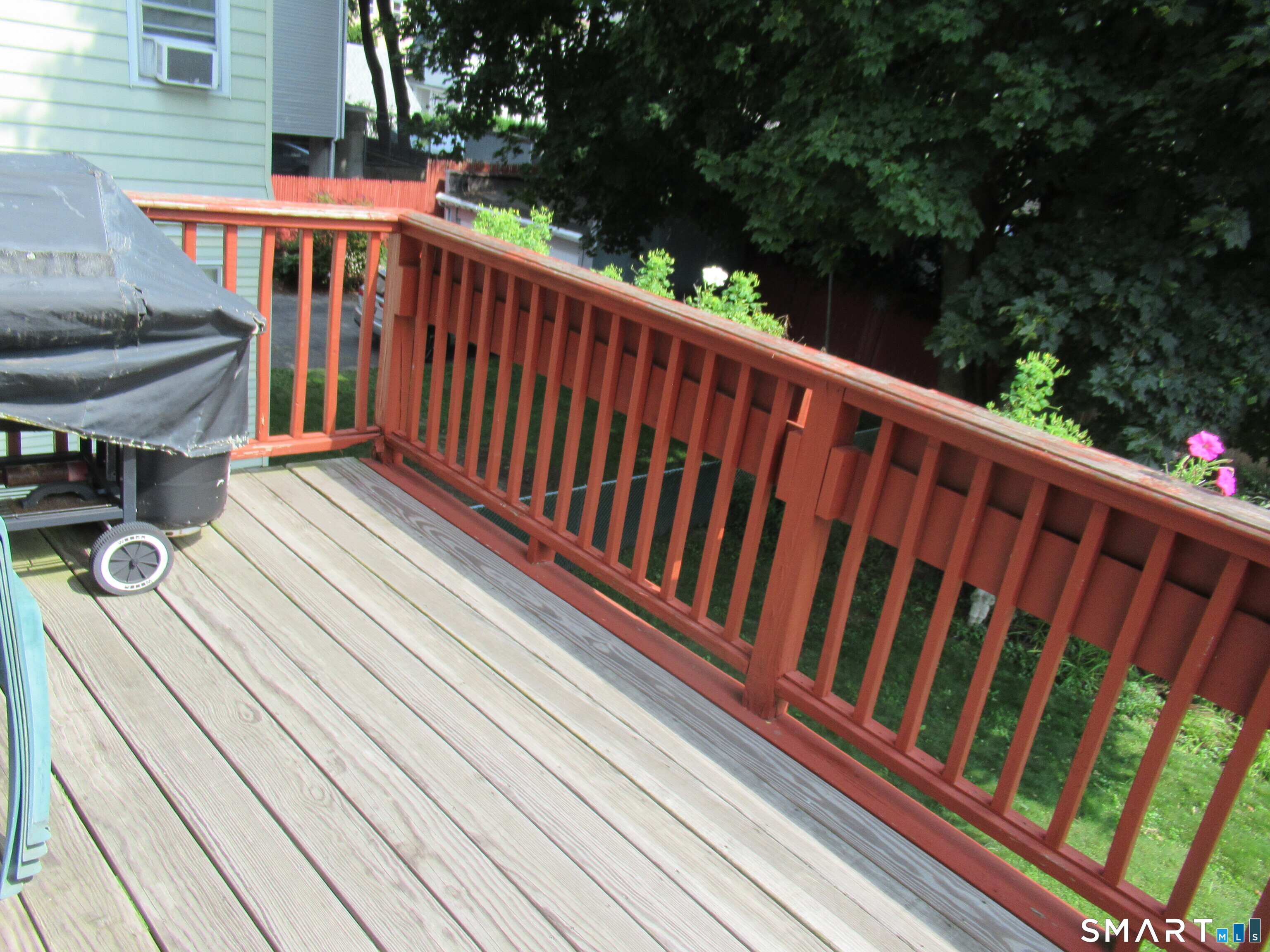 112 Bennett Street Unit: 2nd floor