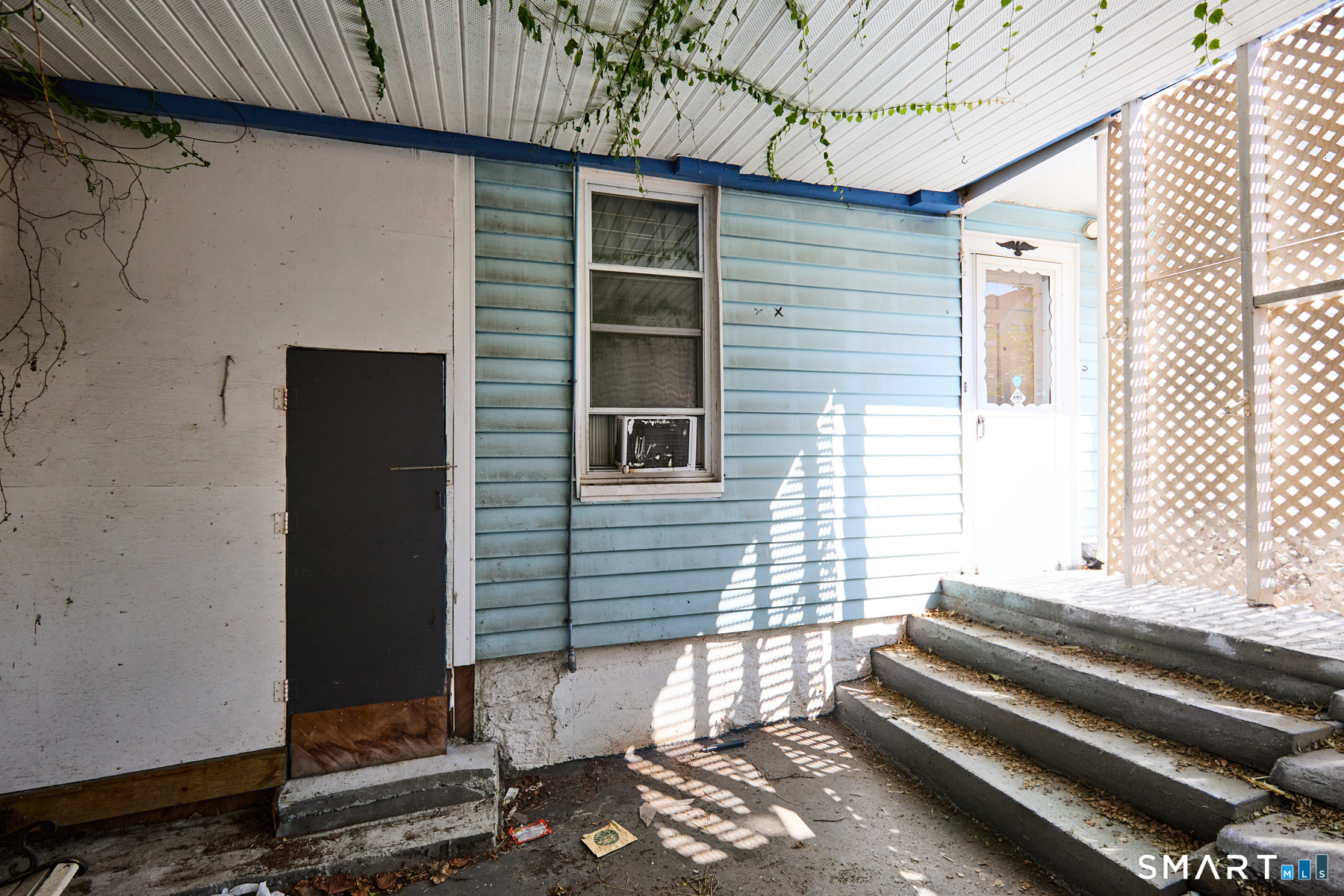 139 Lee Avenue