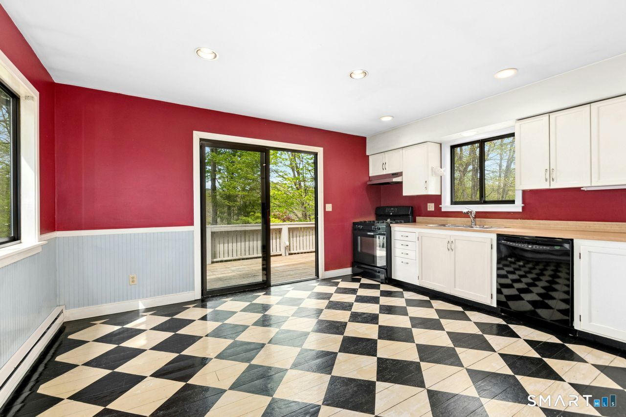 9 Sylvan Drive