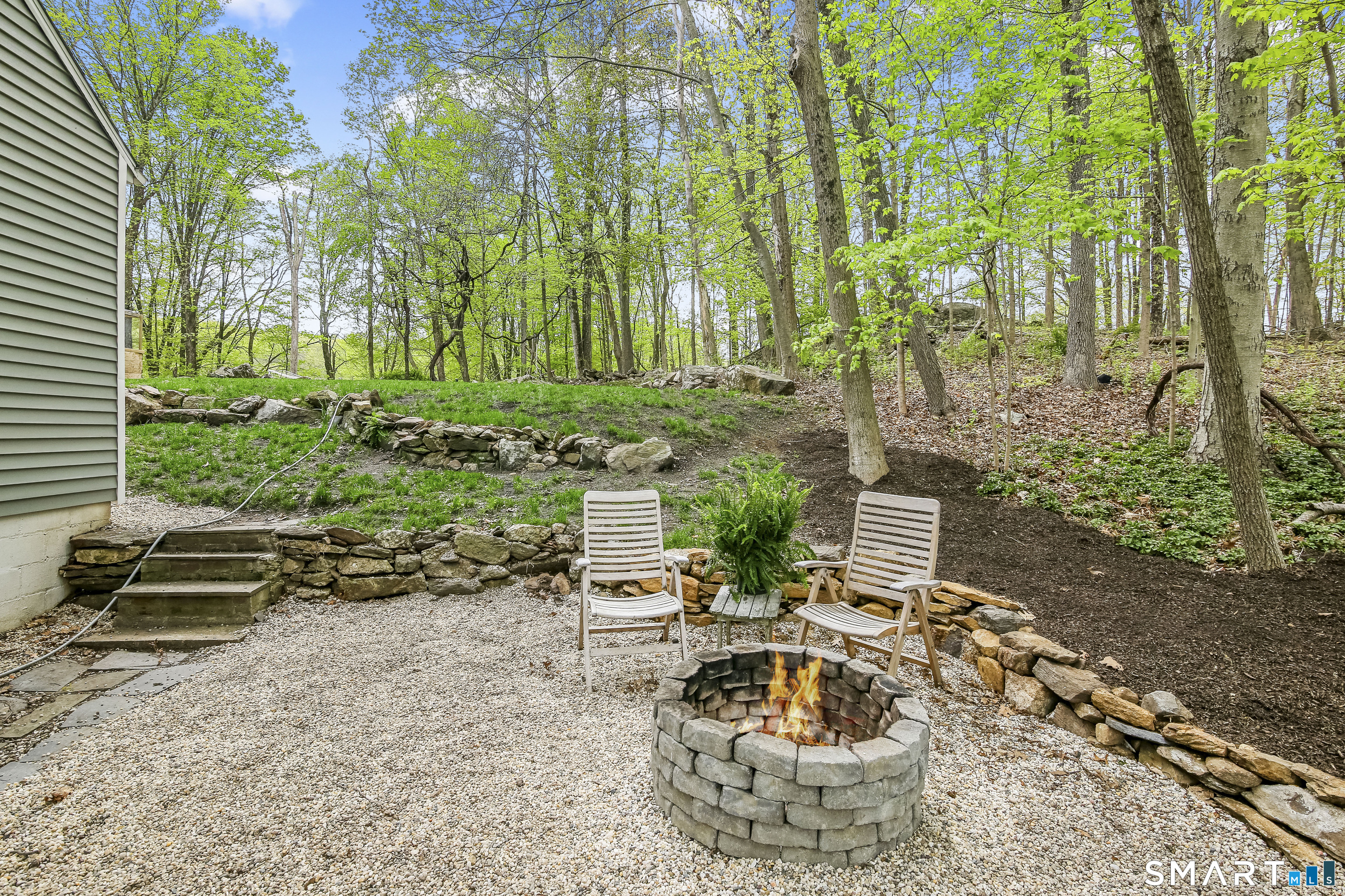318 Mountain Road
