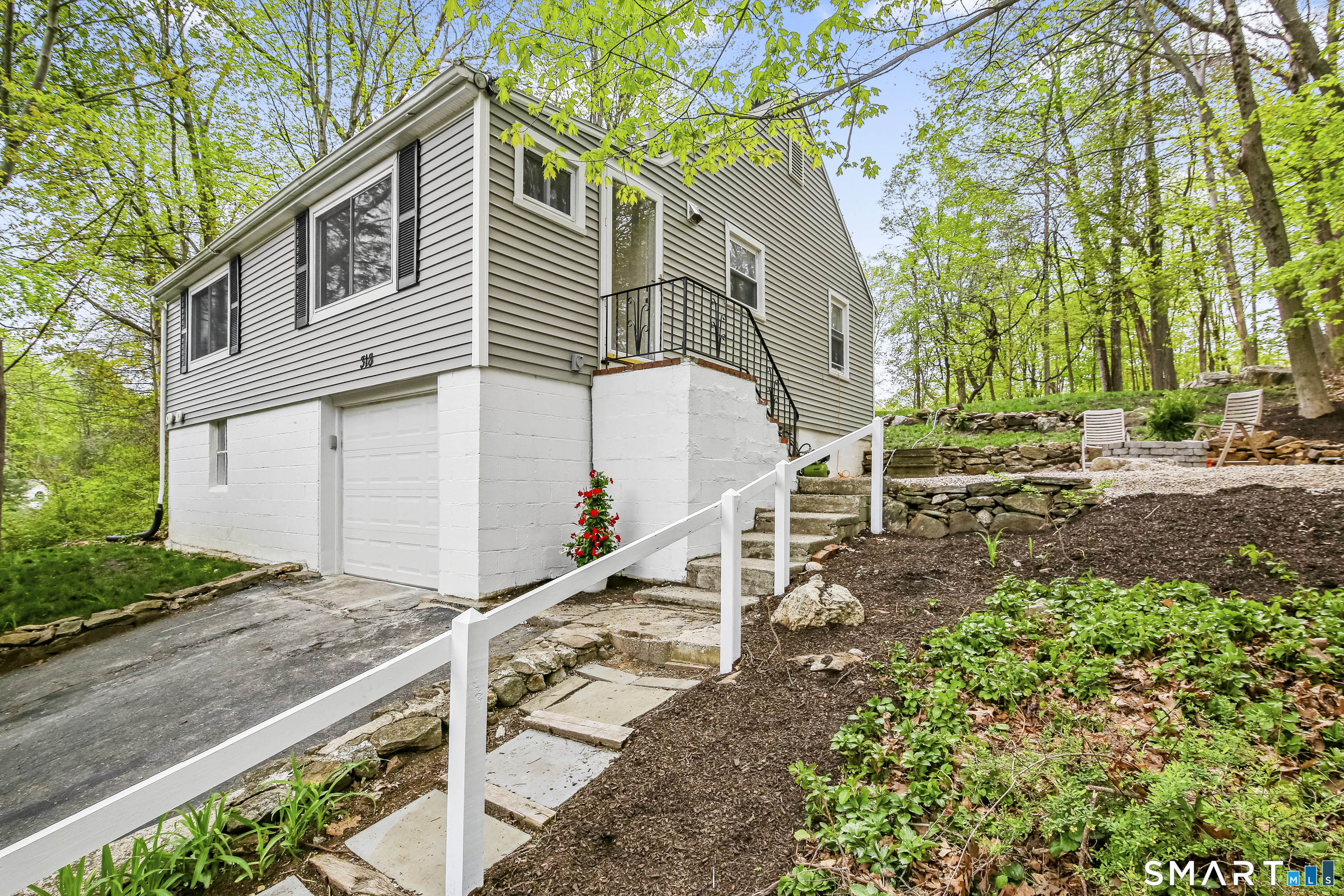 318 Mountain Road