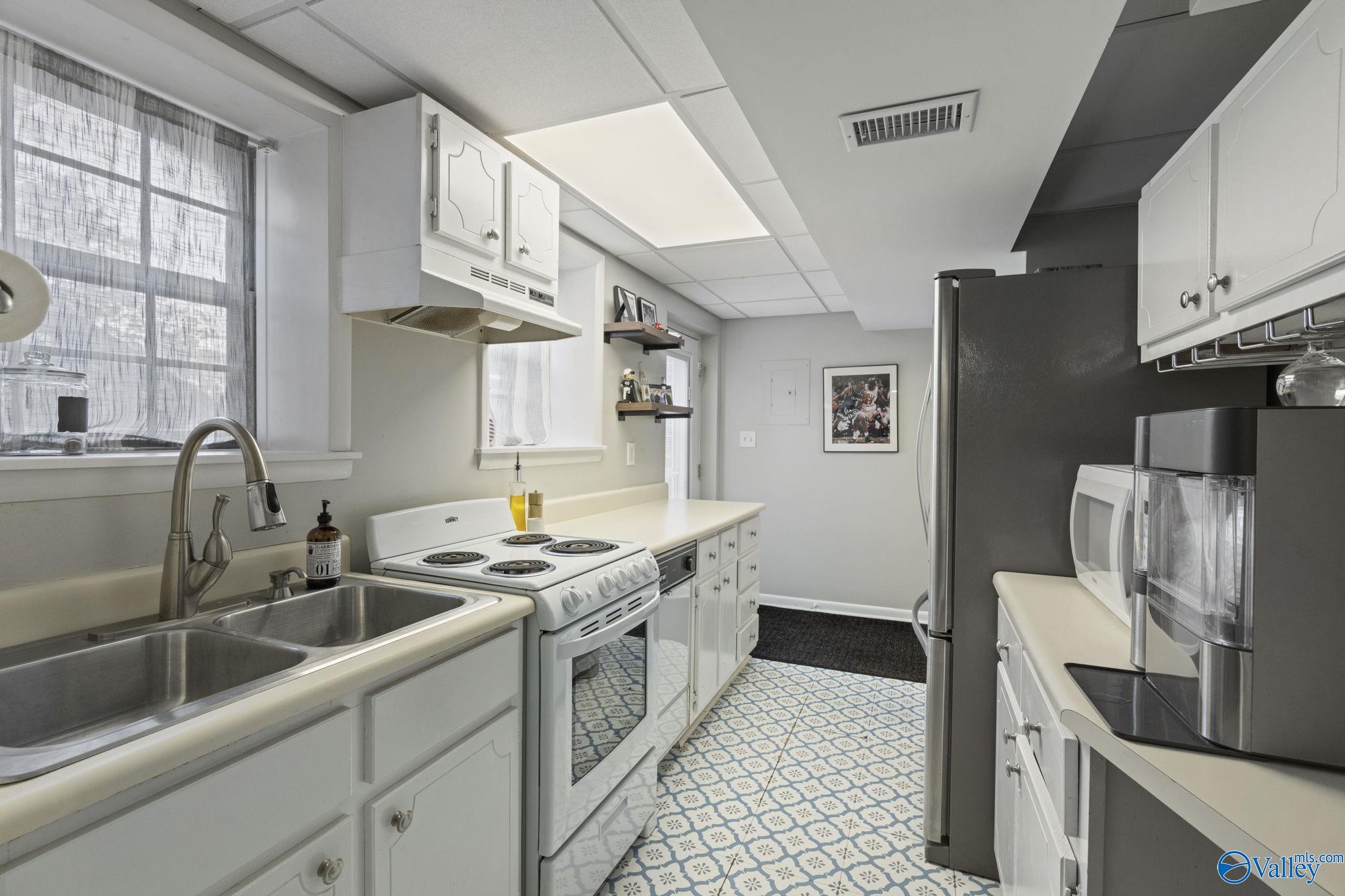 2101 Rodgers Drive NE