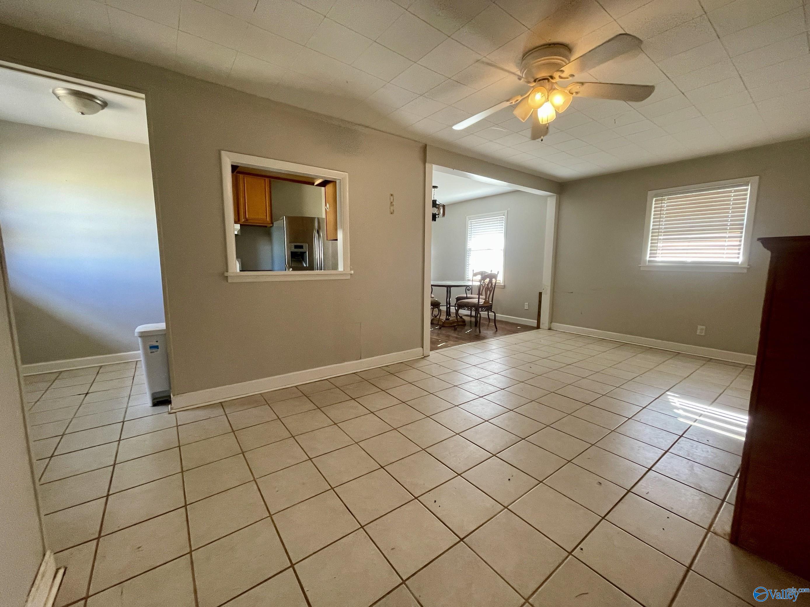 827 W Arbor Drive