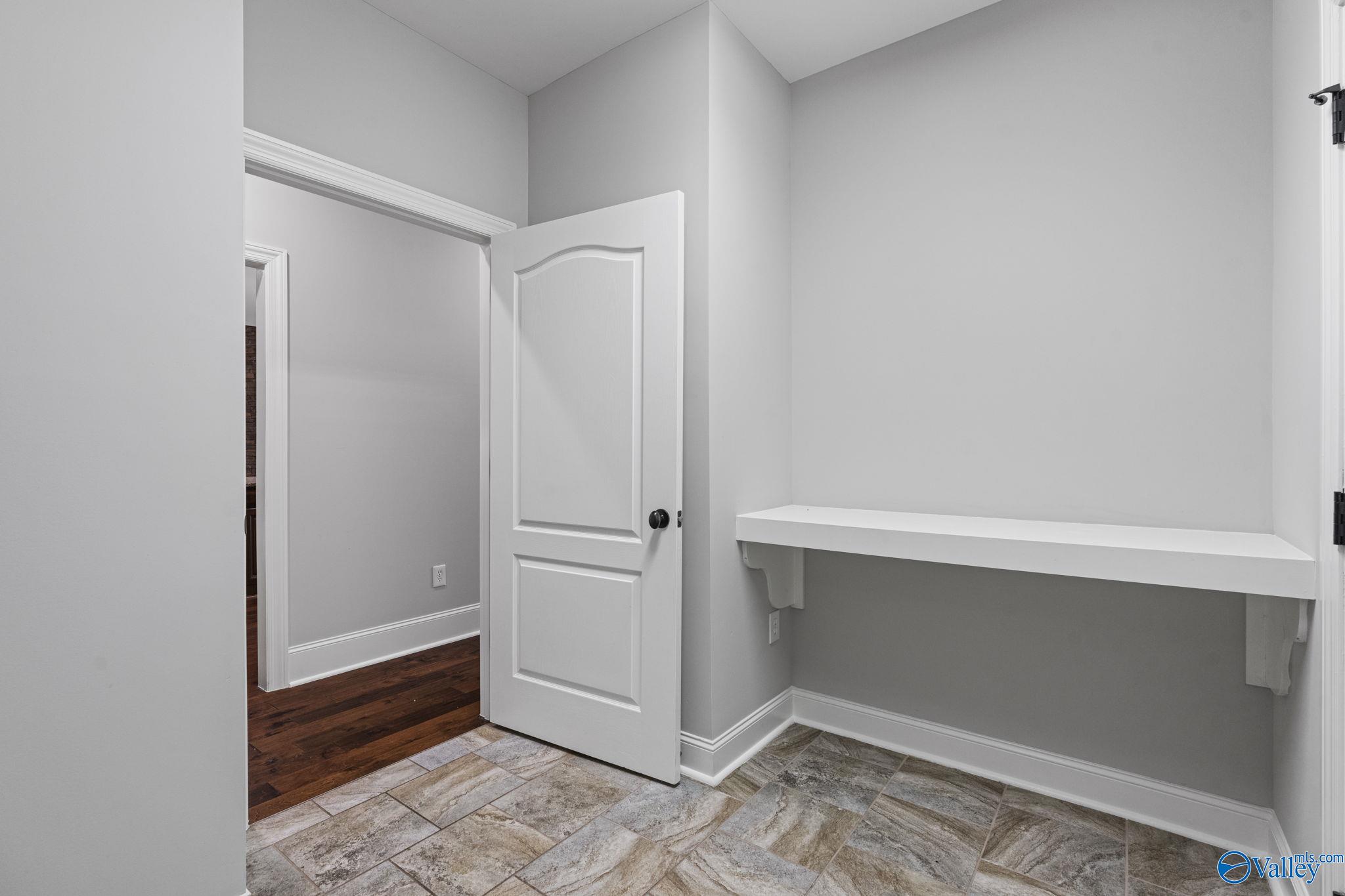 105 Legend Mill Circle