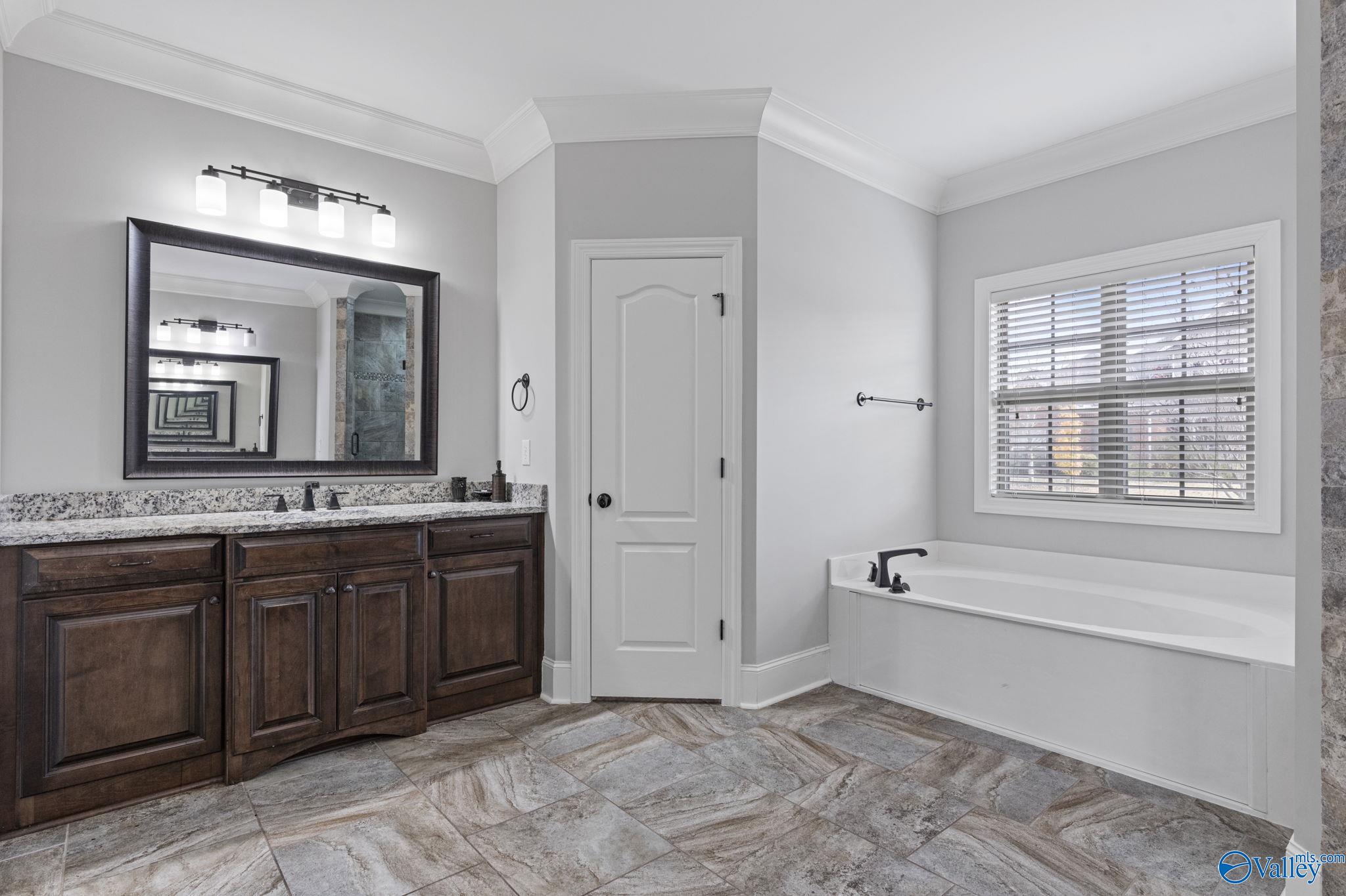 105 Legend Mill Circle