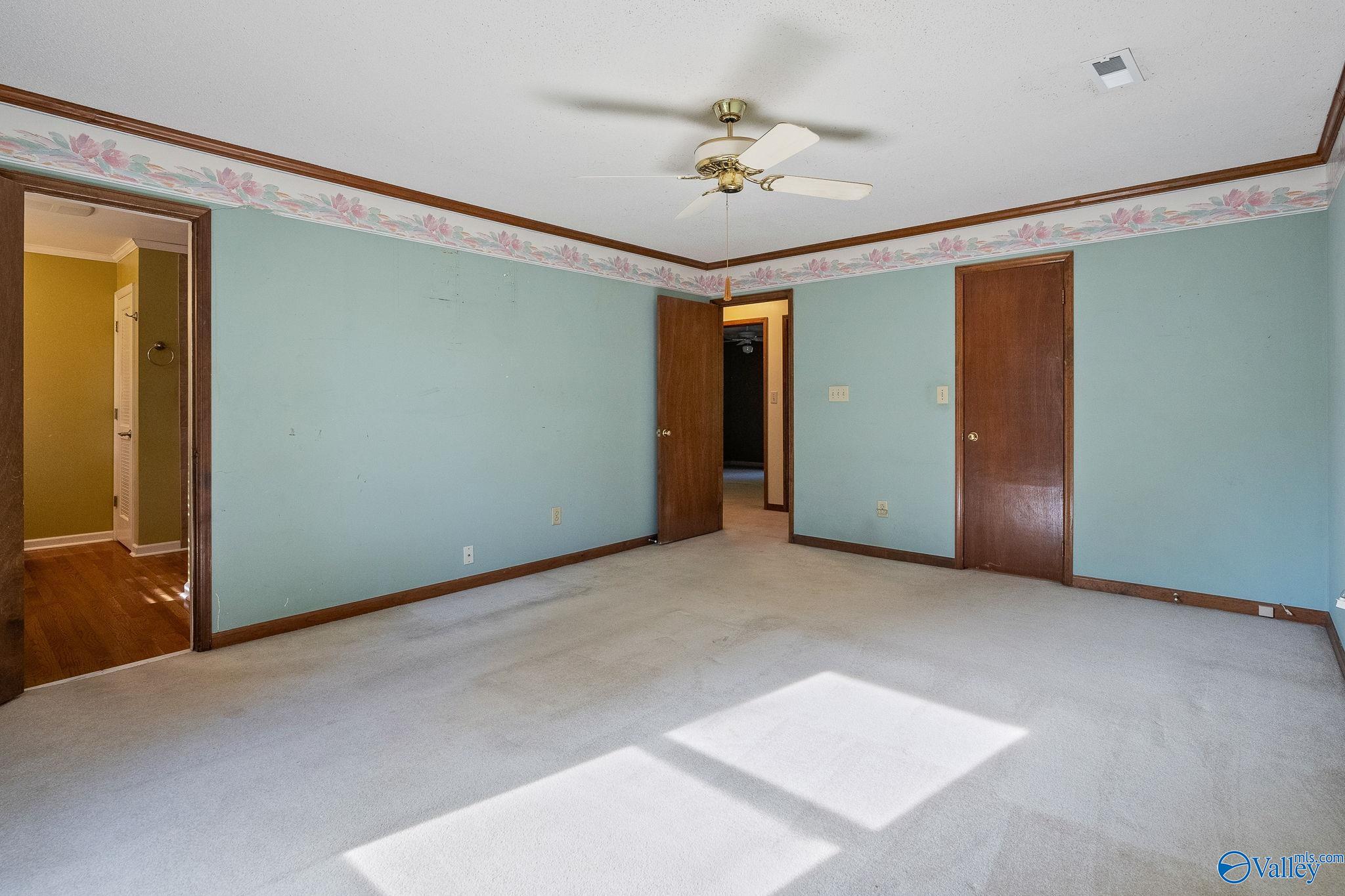 109 Benson Blvd