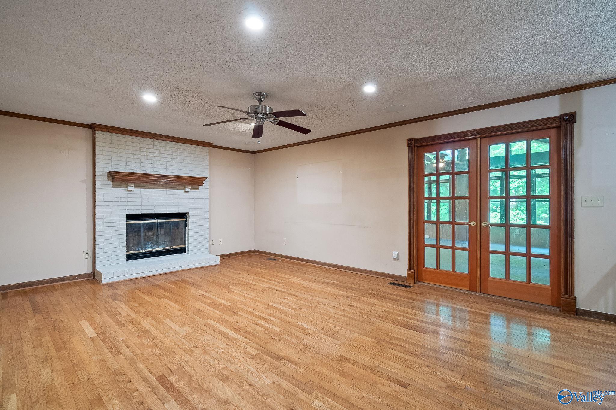 109 Benson Blvd