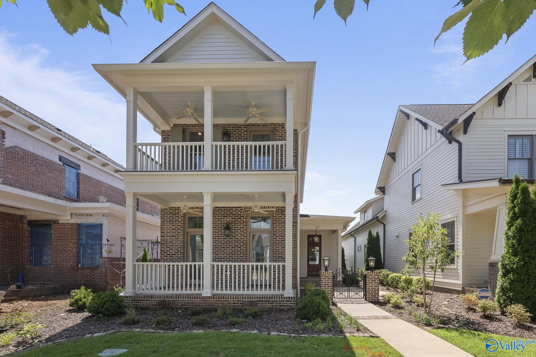 27 Lendon Main Street