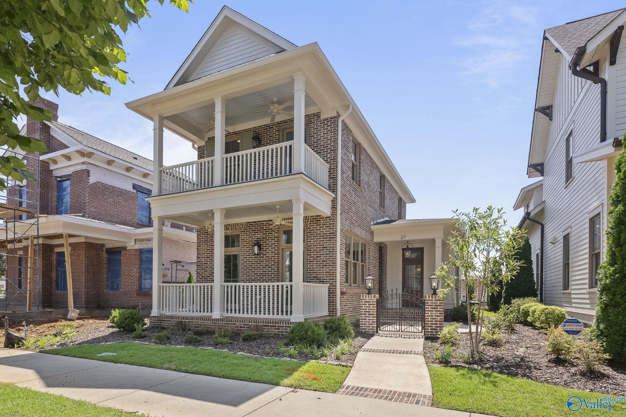 27 Lendon Main Street