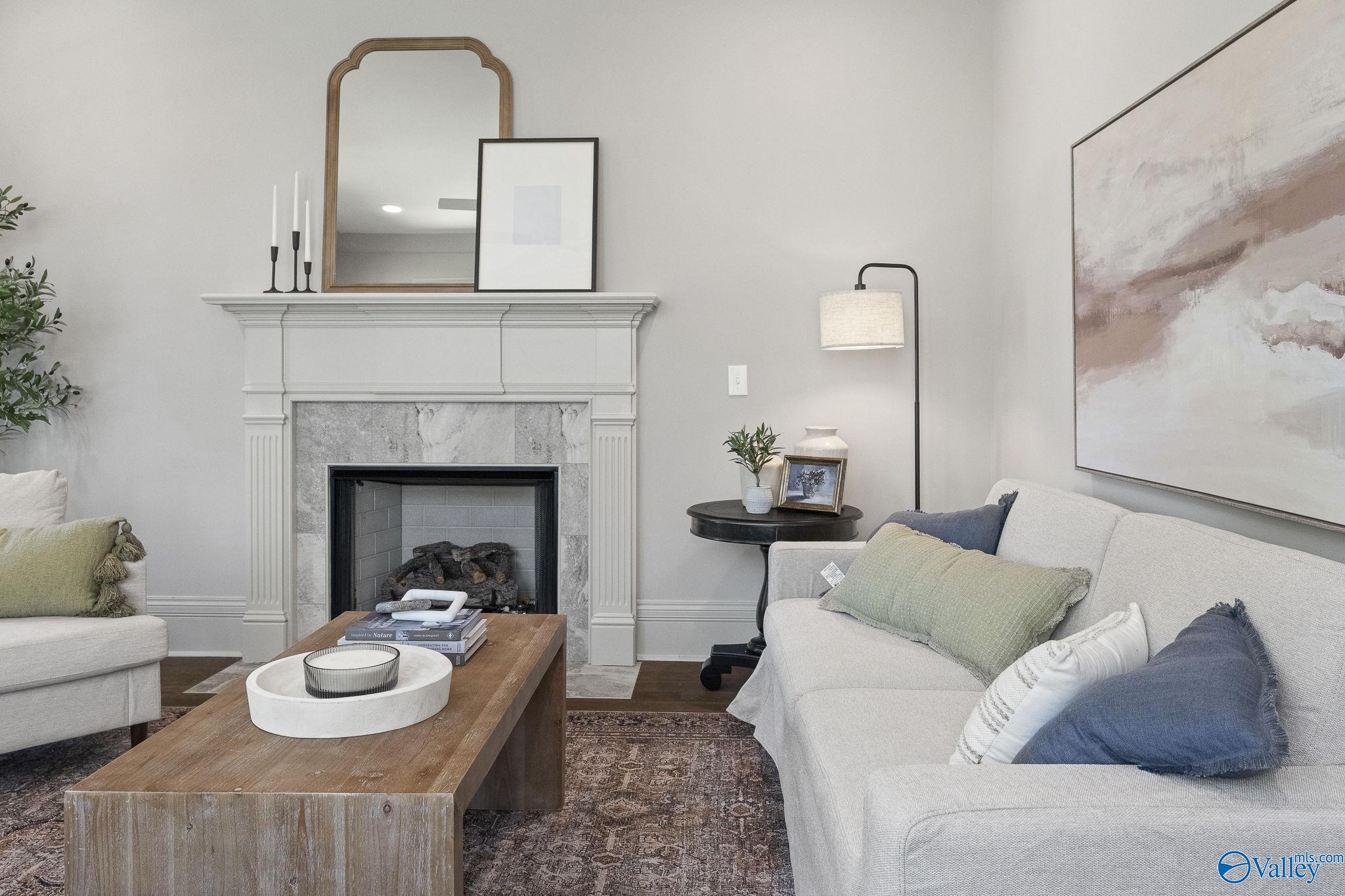 27 Lendon Main Street