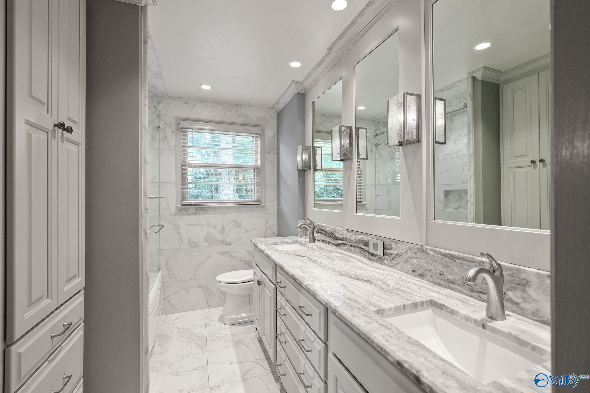 5608 Alta Dena Street SW