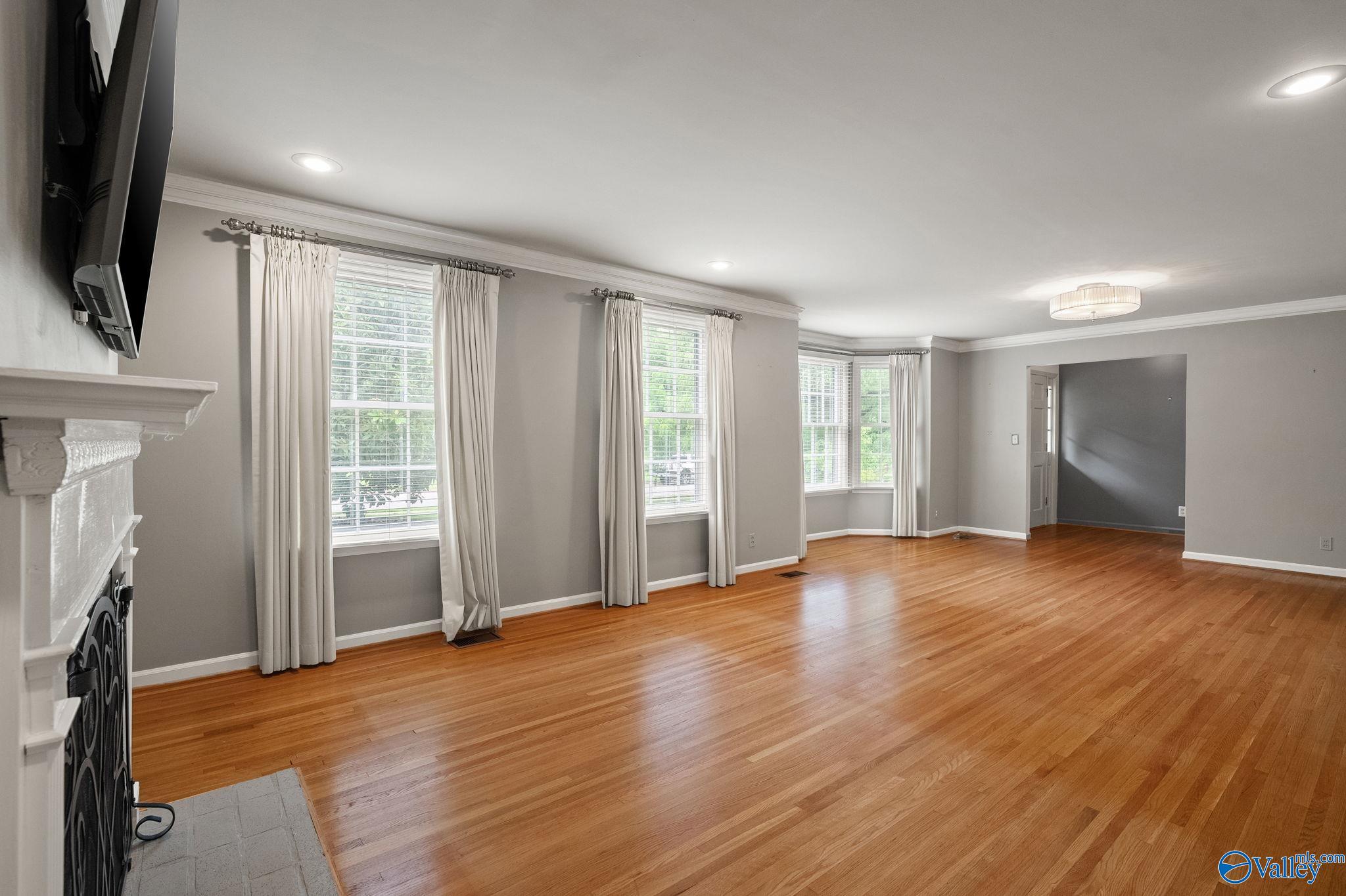 5608 Alta Dena Street SW