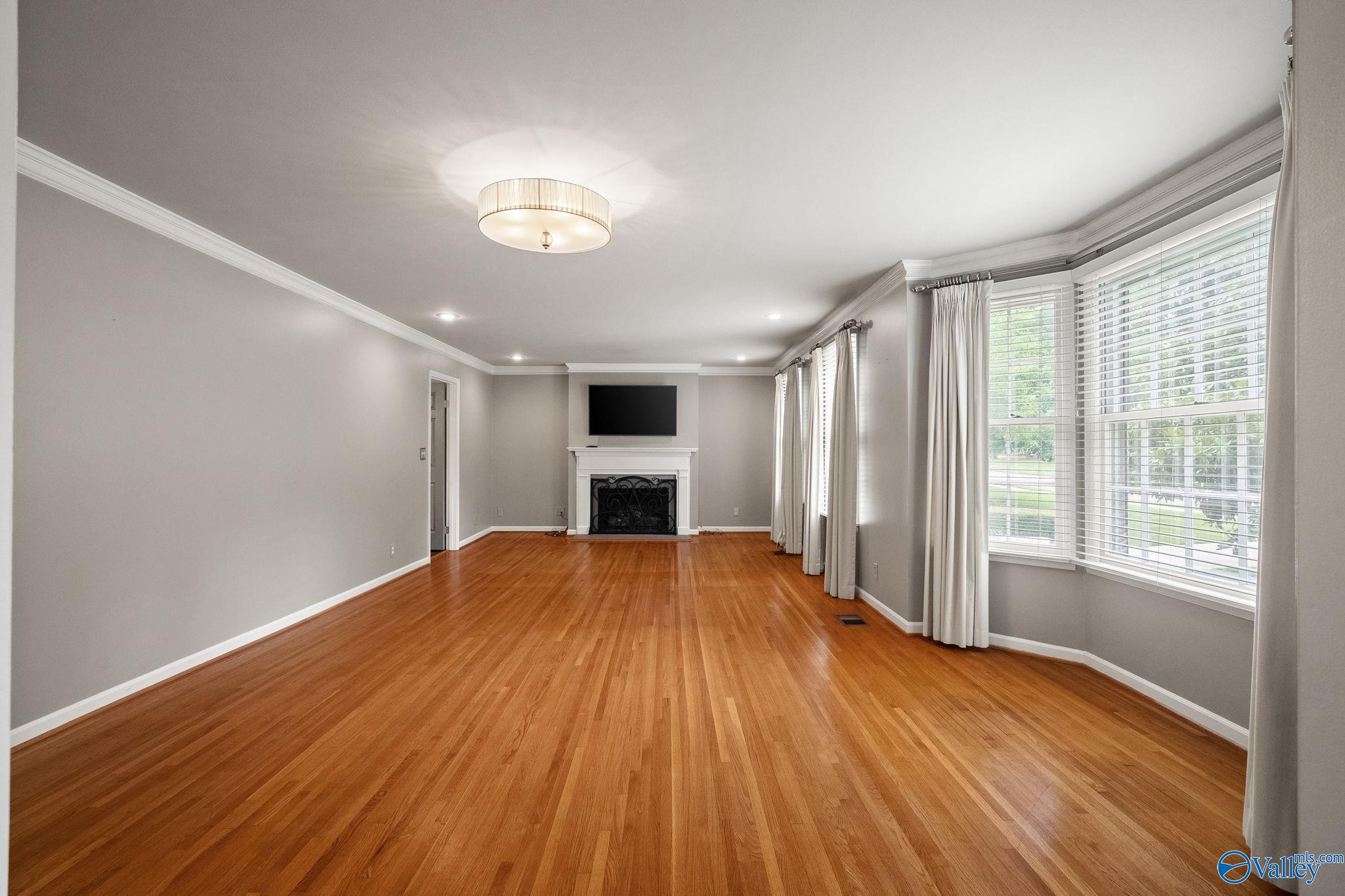 5608 Alta Dena Street SW