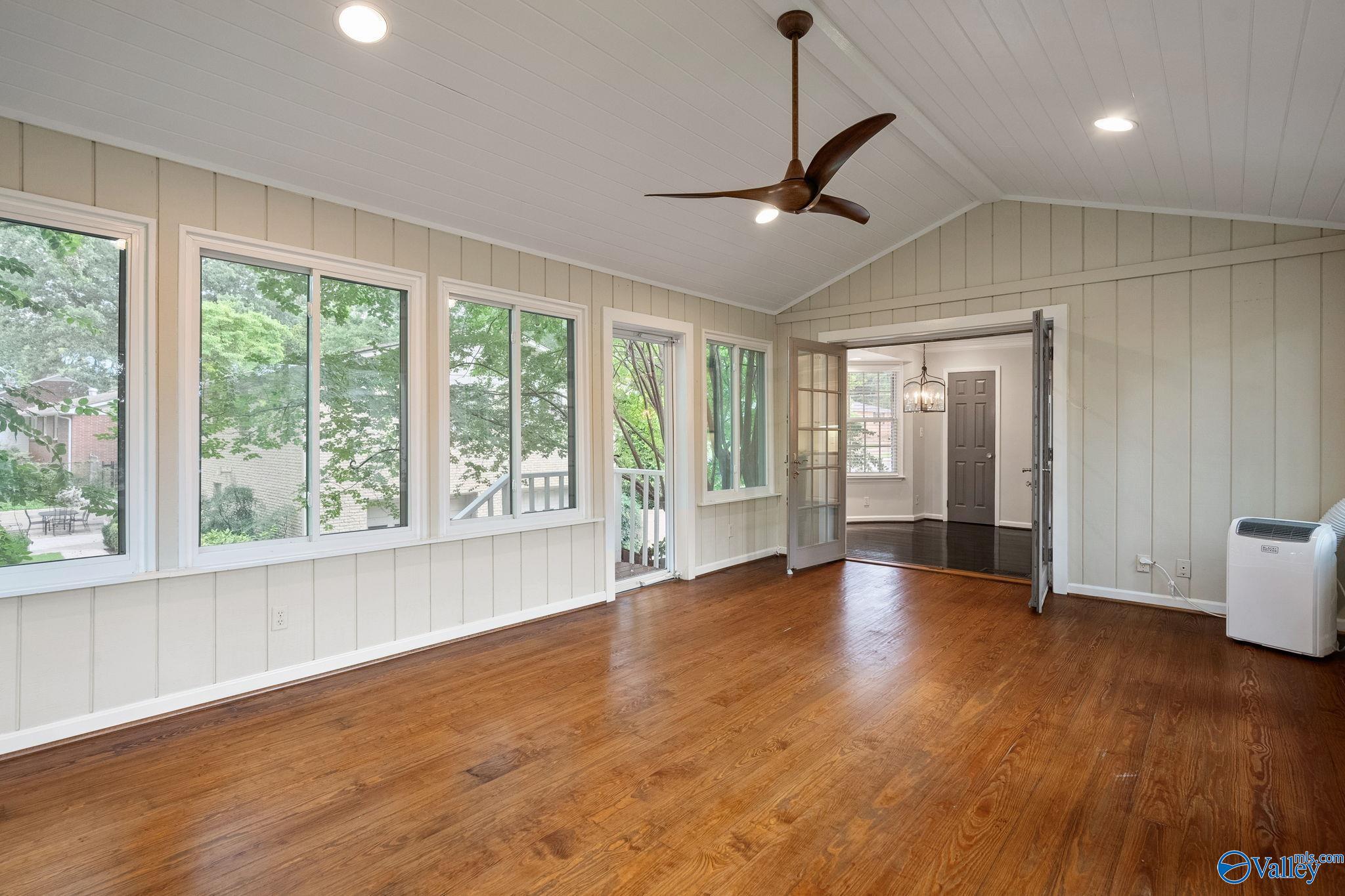 5608 Alta Dena Street SW