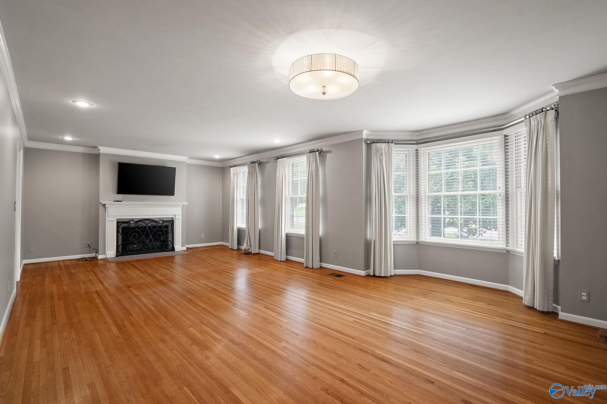 5608 Alta Dena Street SW