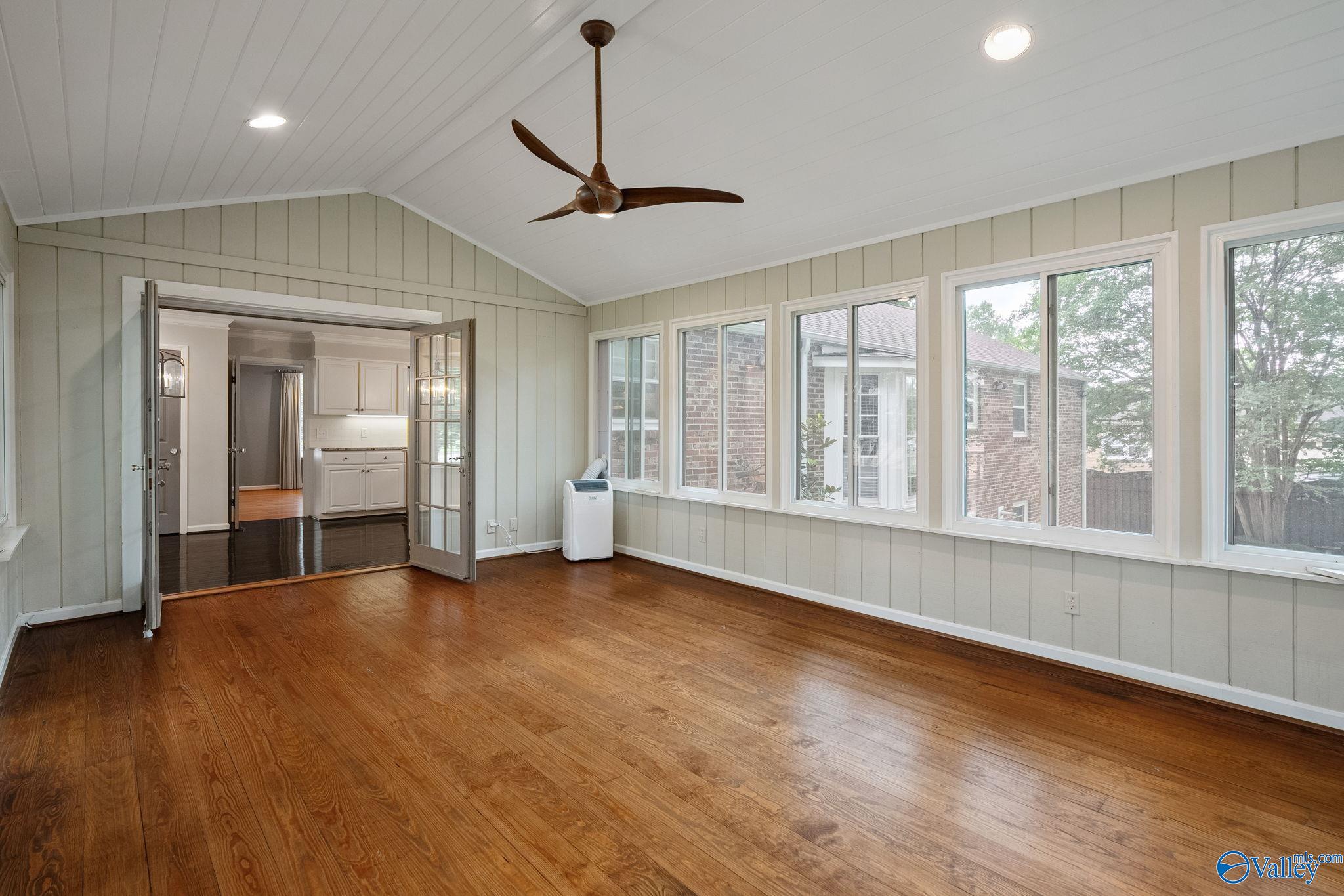 5608 Alta Dena Street SW