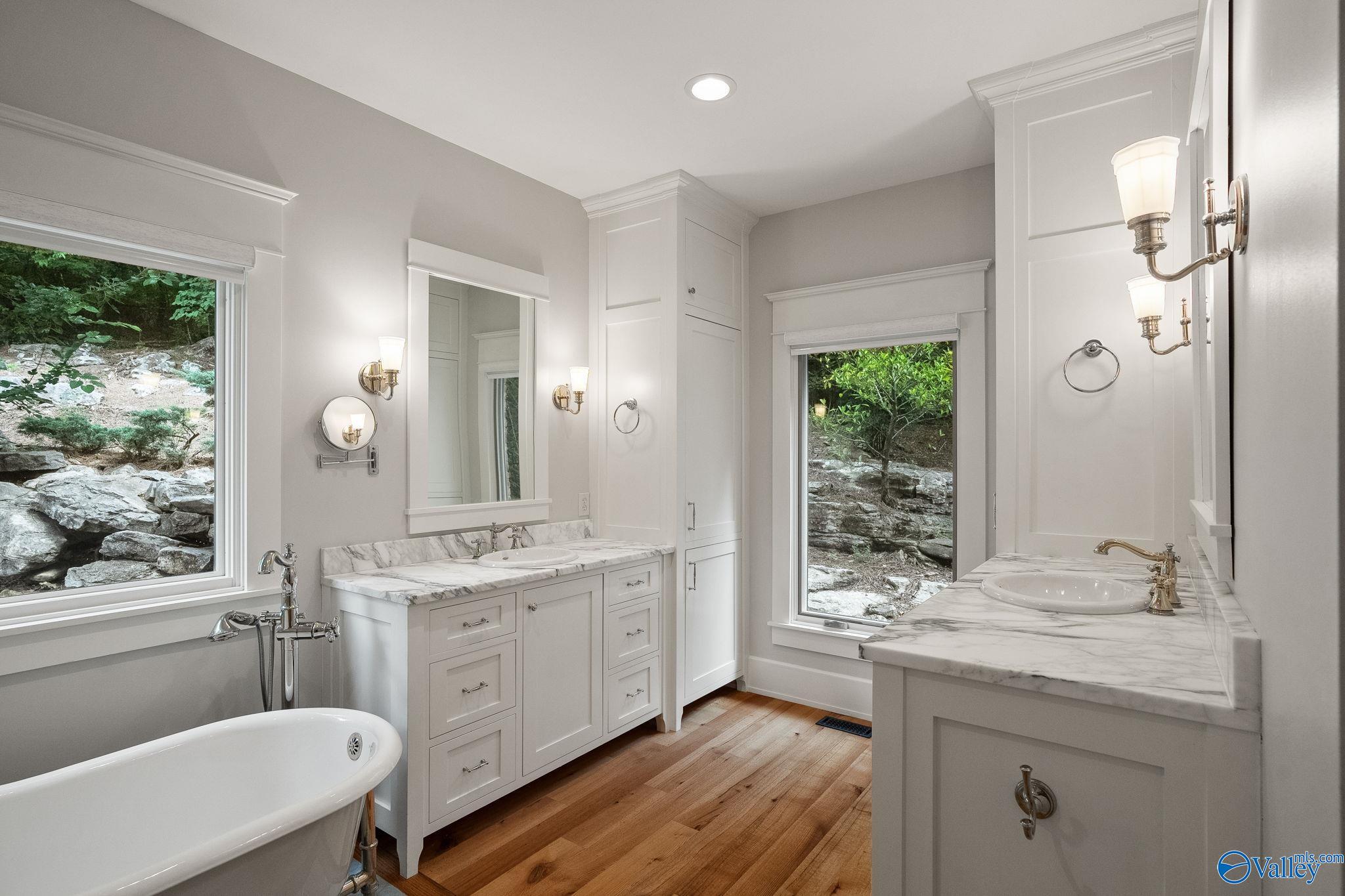 2201 Lytle Street SE