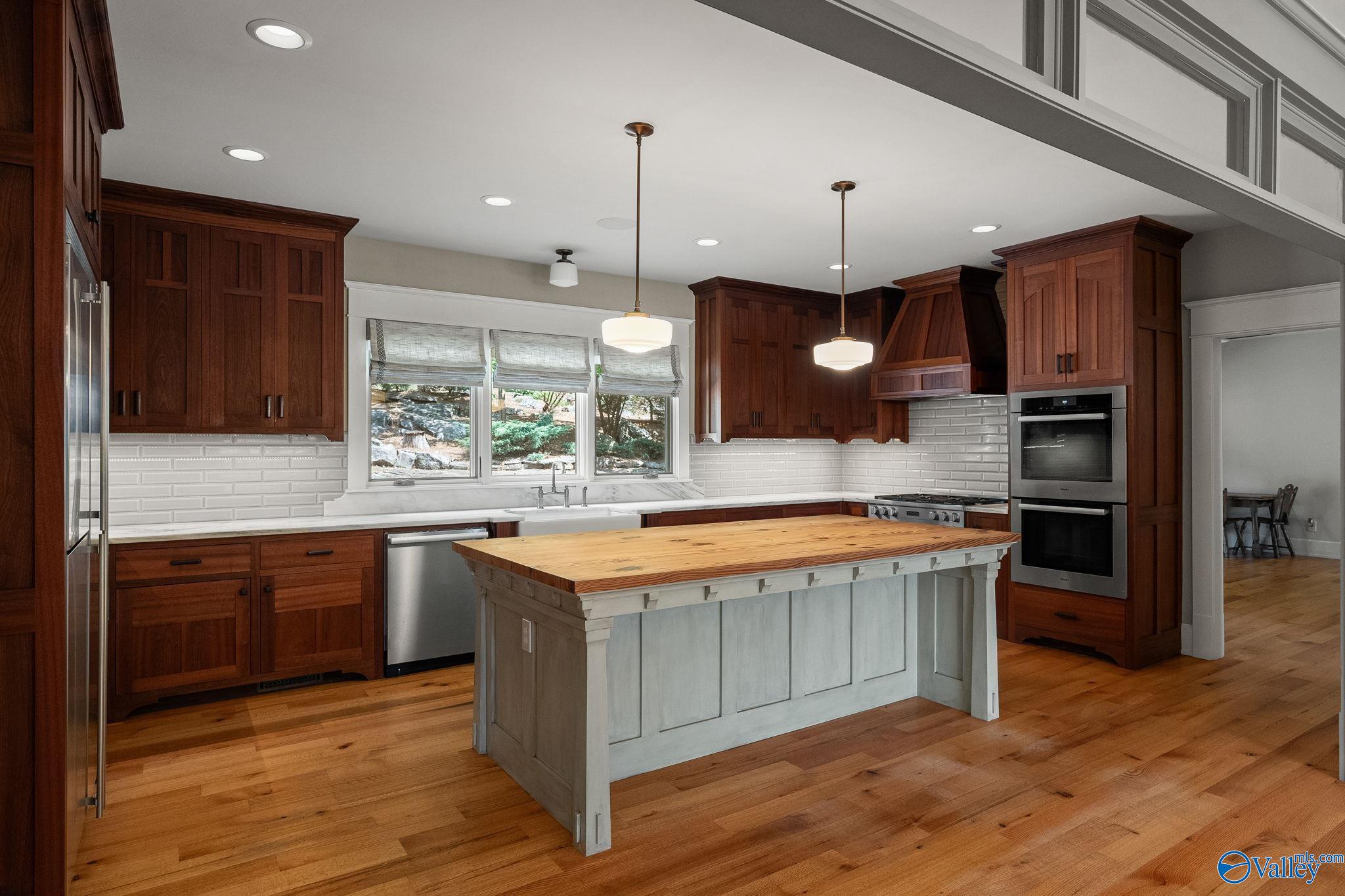 2201 Lytle Street SE