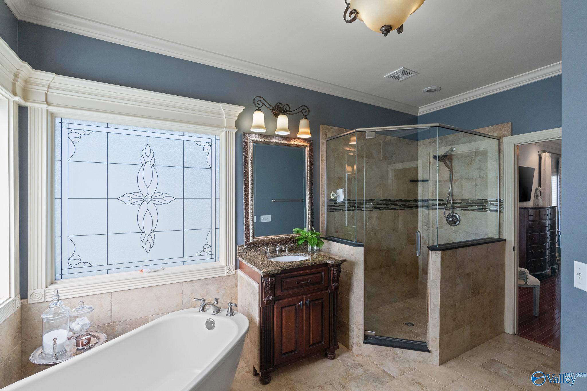 6713 Mountain Ledge Drive