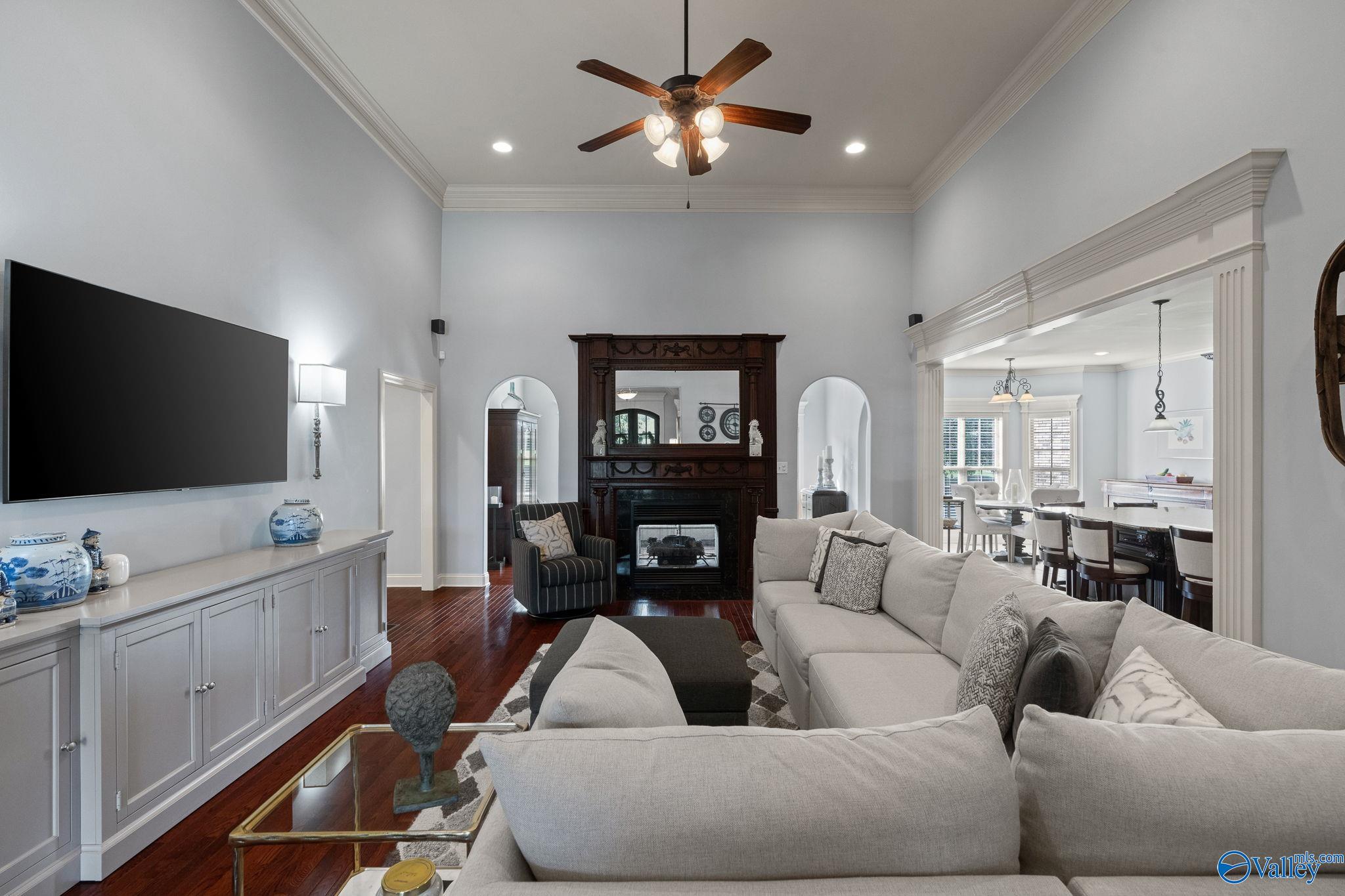 6713 Mountain Ledge Drive