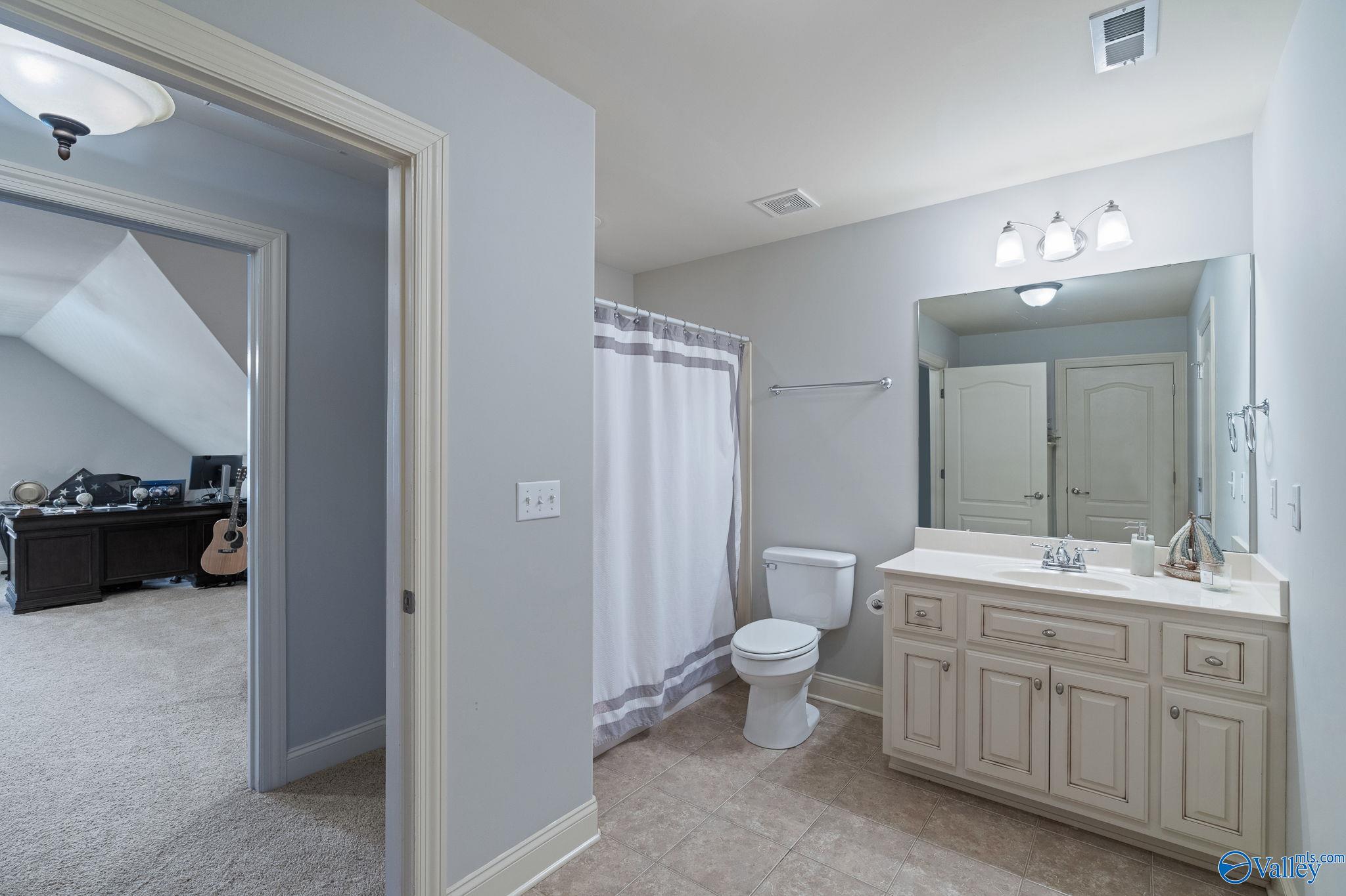 6713 Mountain Ledge Drive