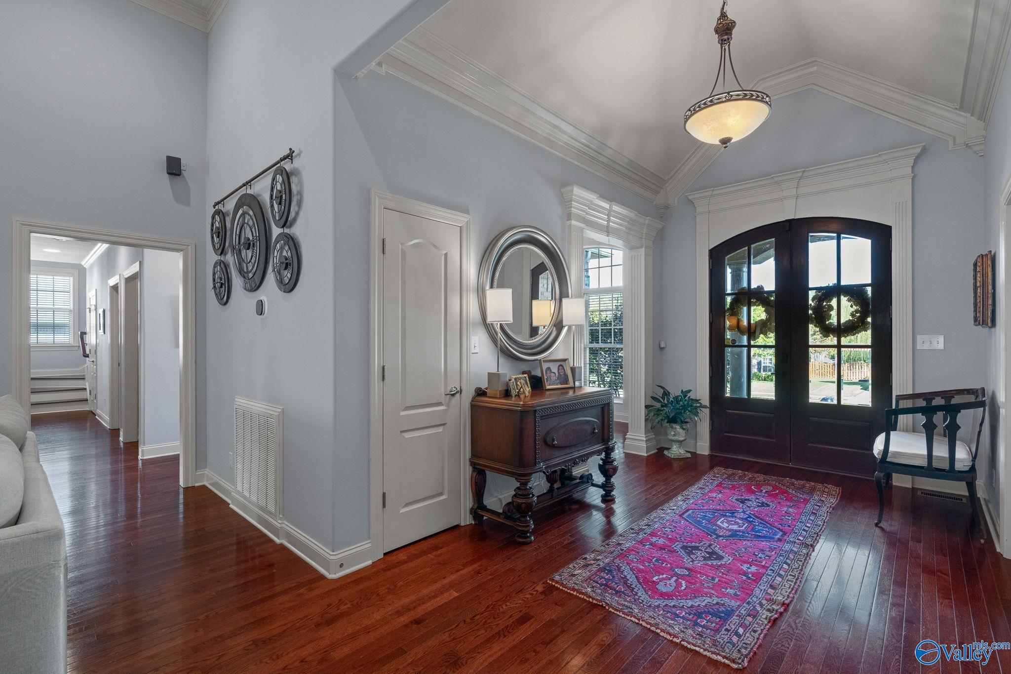 6713 Mountain Ledge Drive