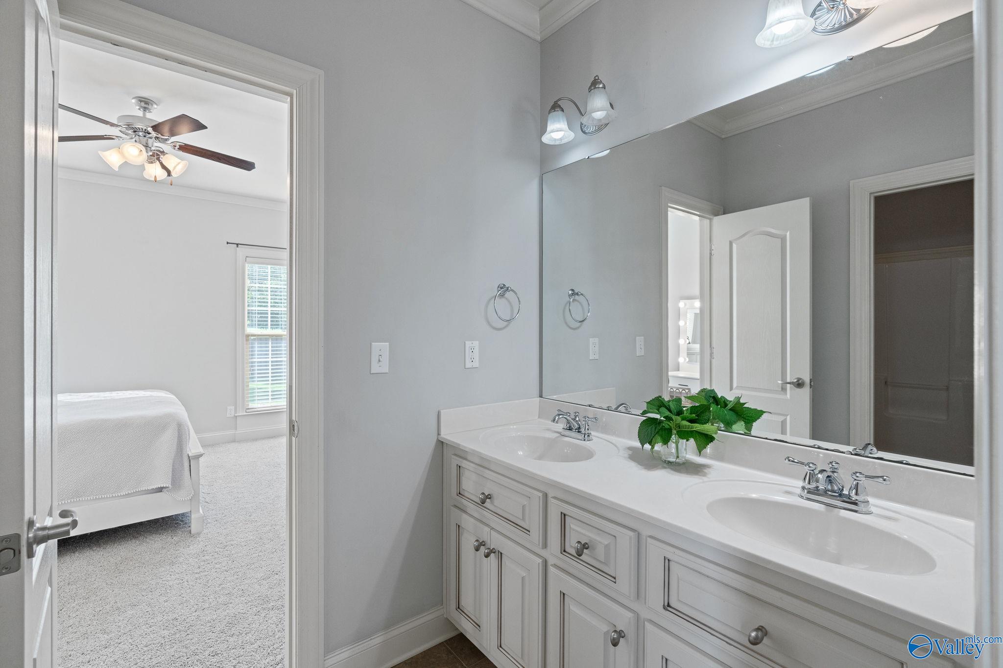 6713 Mountain Ledge Drive