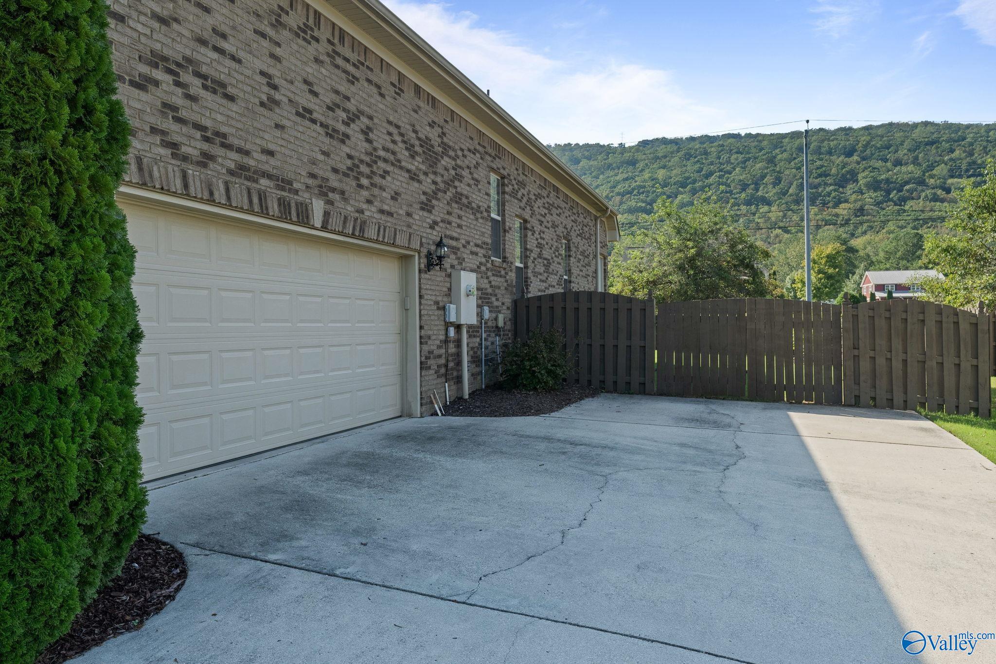 6713 Mountain Ledge Drive