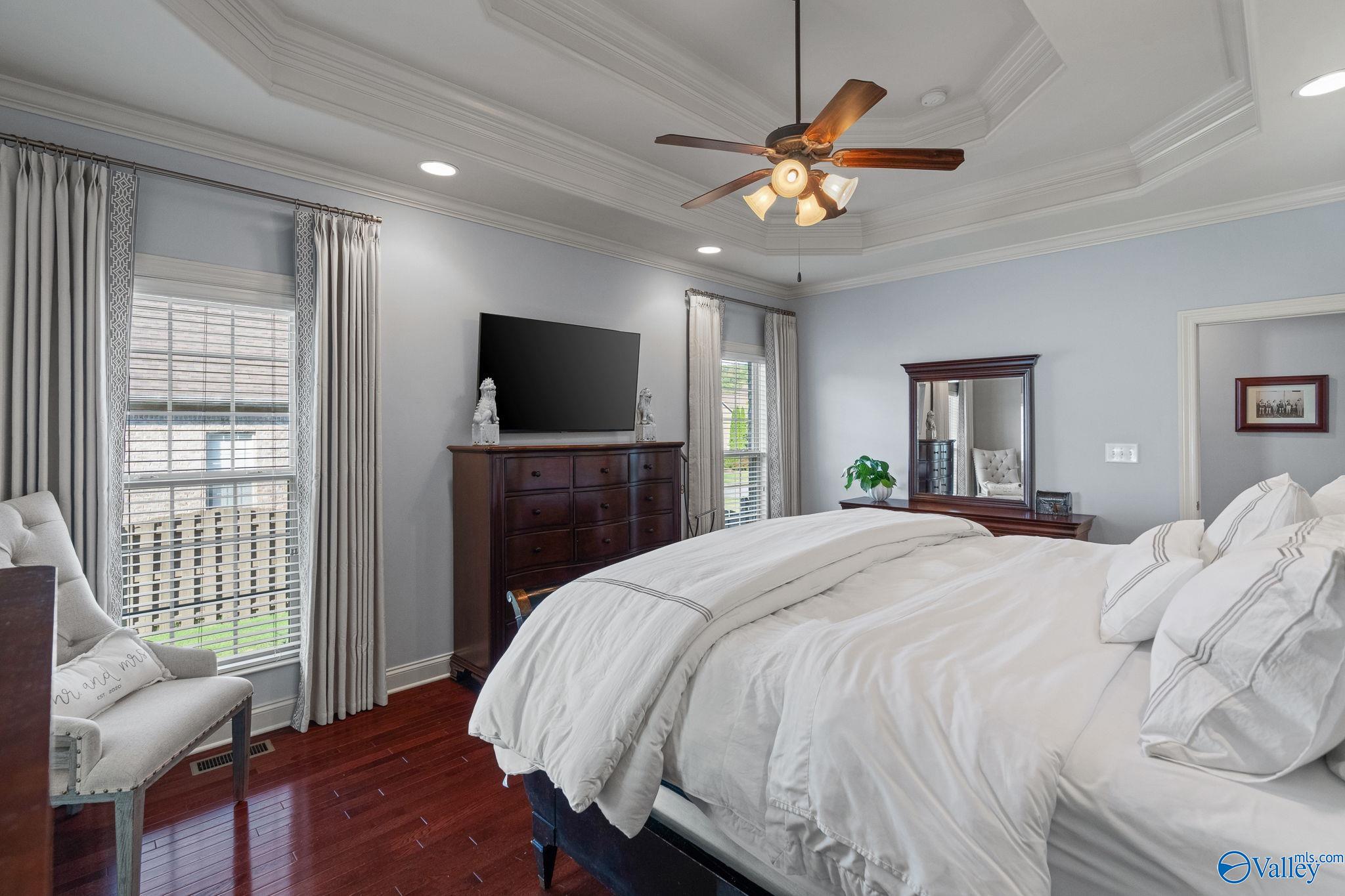 6713 Mountain Ledge Drive