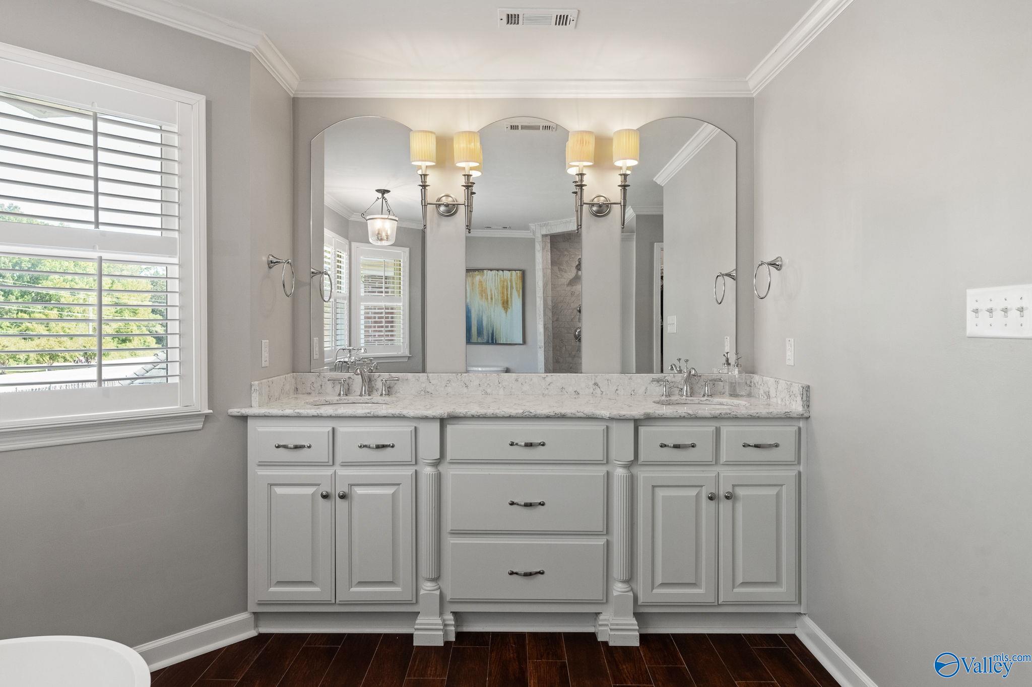 2210 Mallard Lane SE