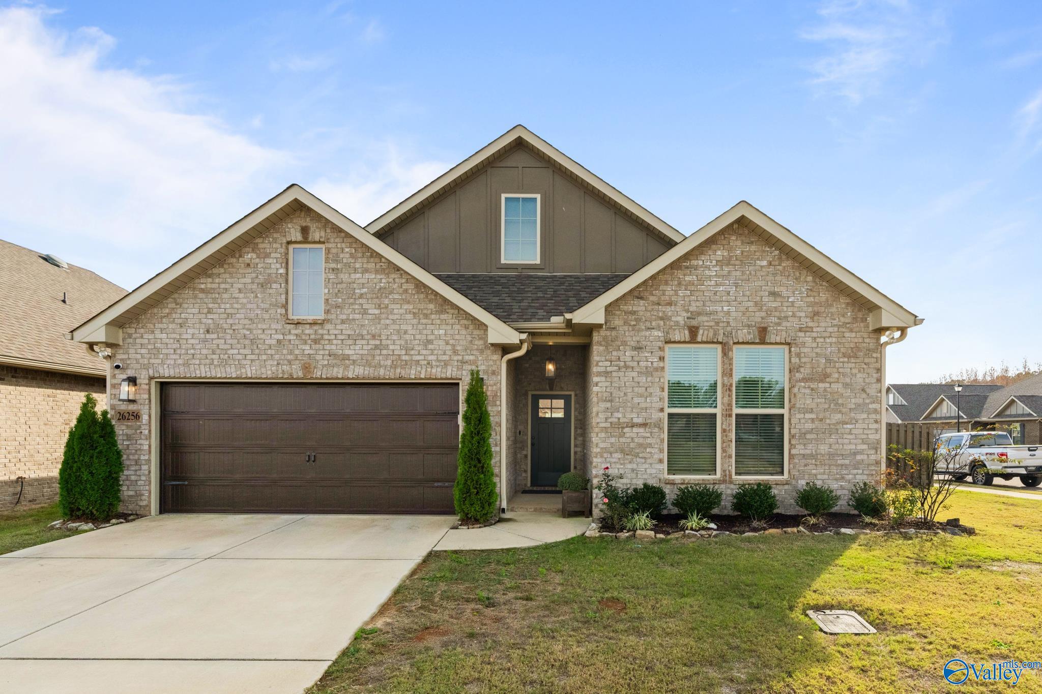 26256 Kennesaw Bluff Drive