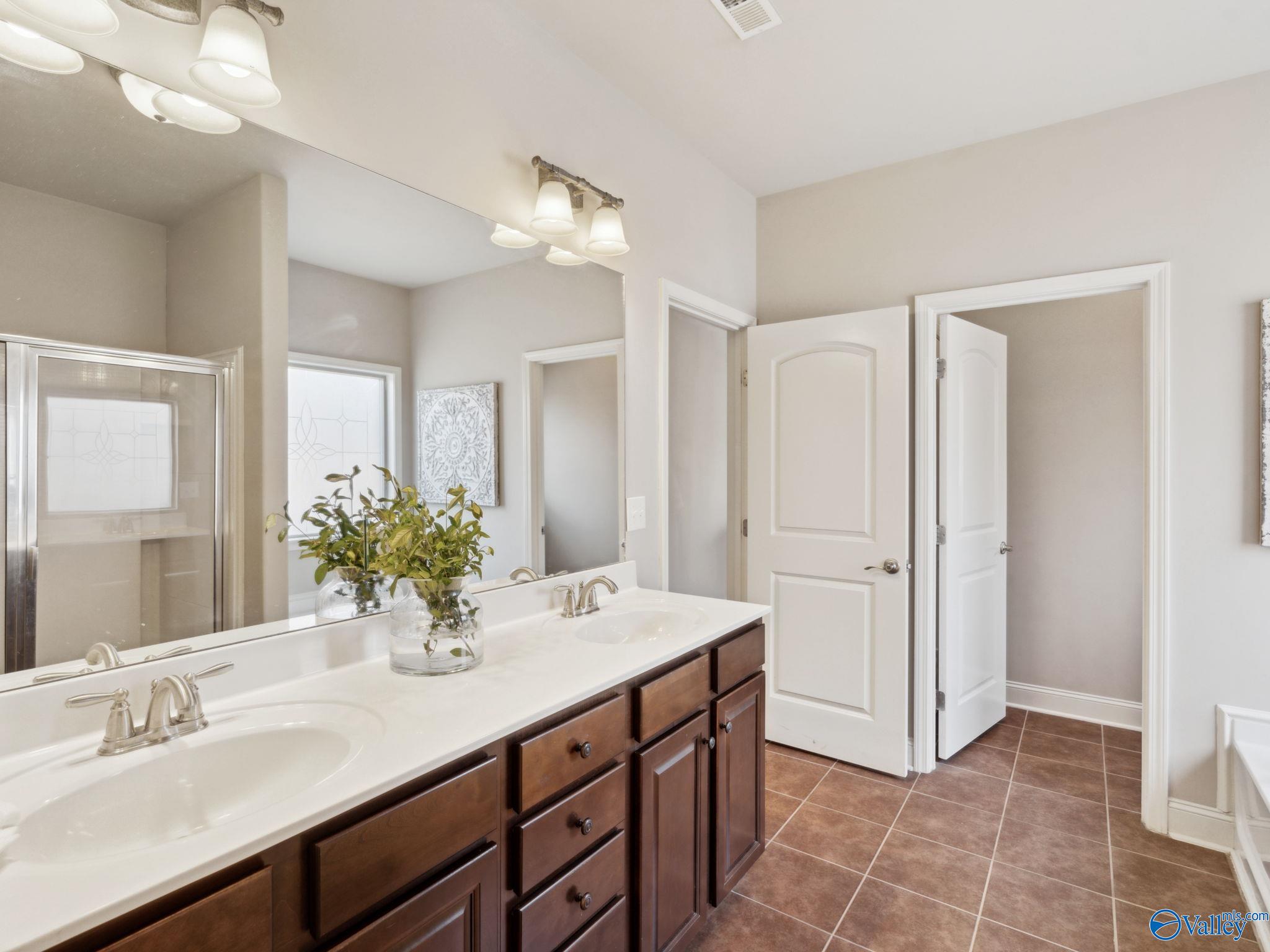 2948 Pasture View Lane