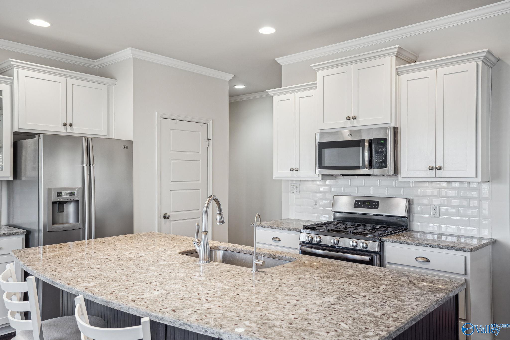 6403 Lincoln Park Place