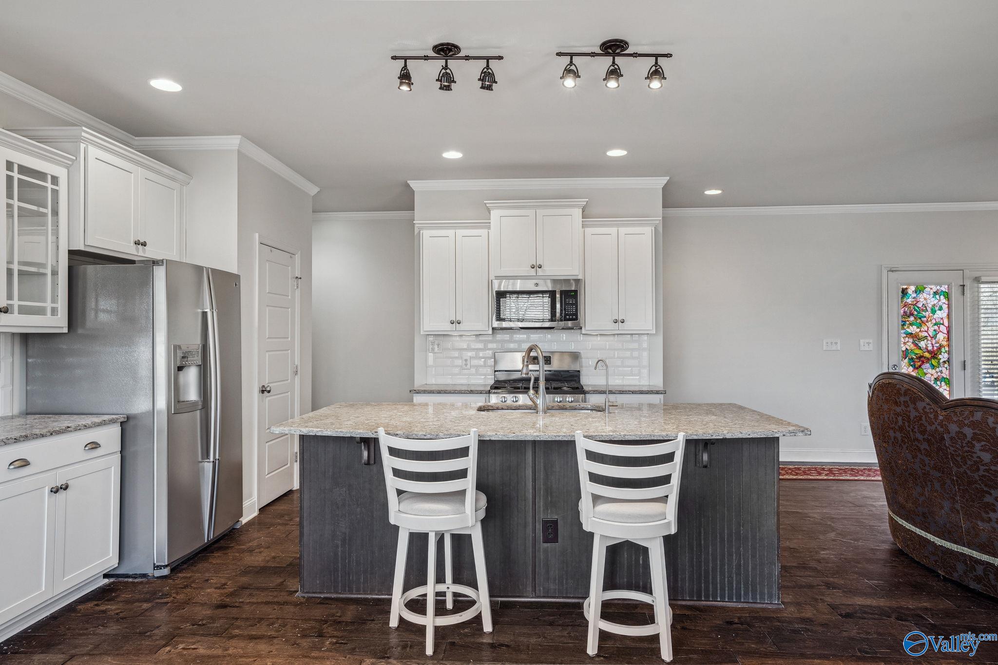 6403 Lincoln Park Place