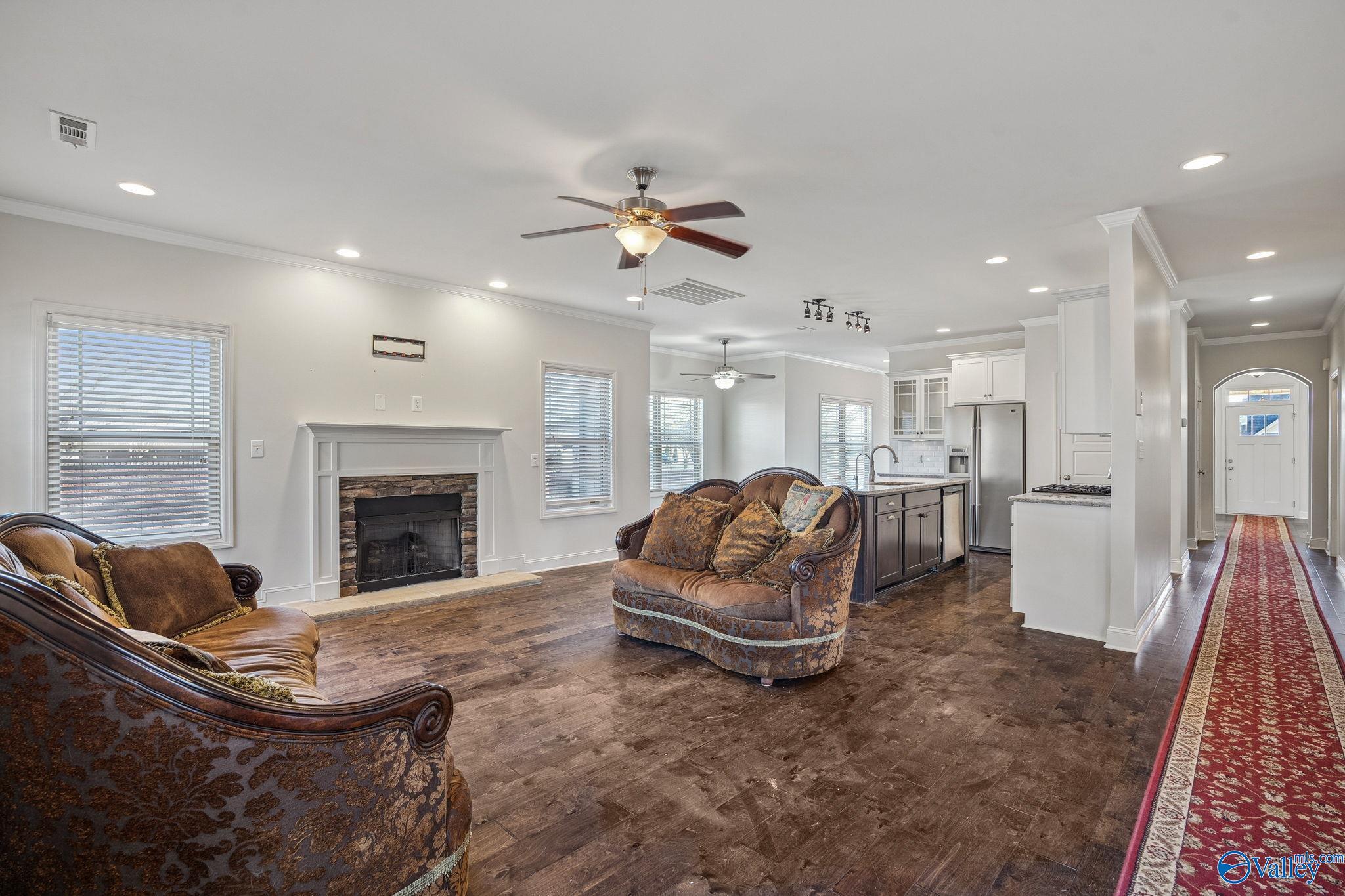 6403 Lincoln Park Place