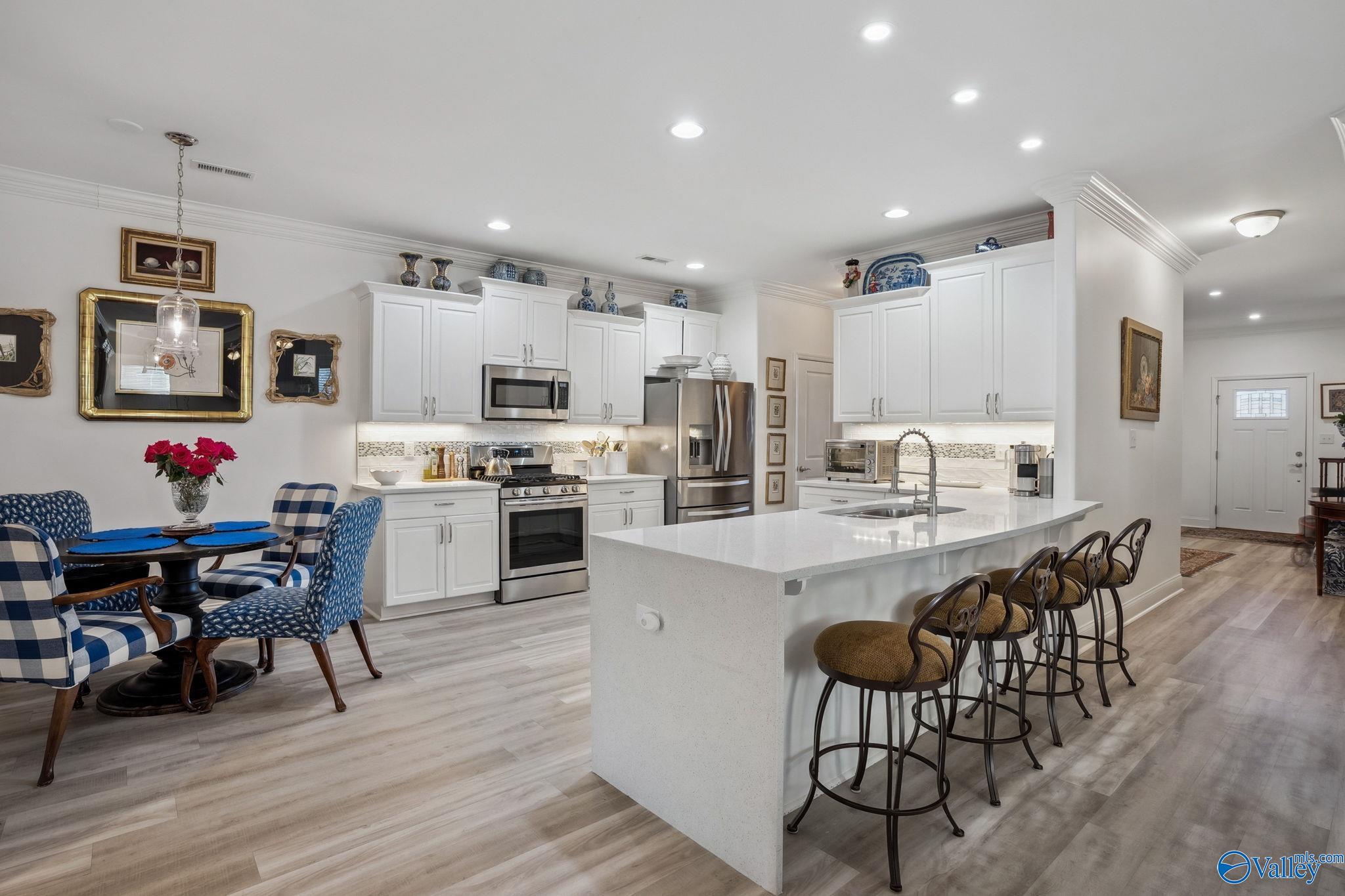 130 Moore Farm Circle NW