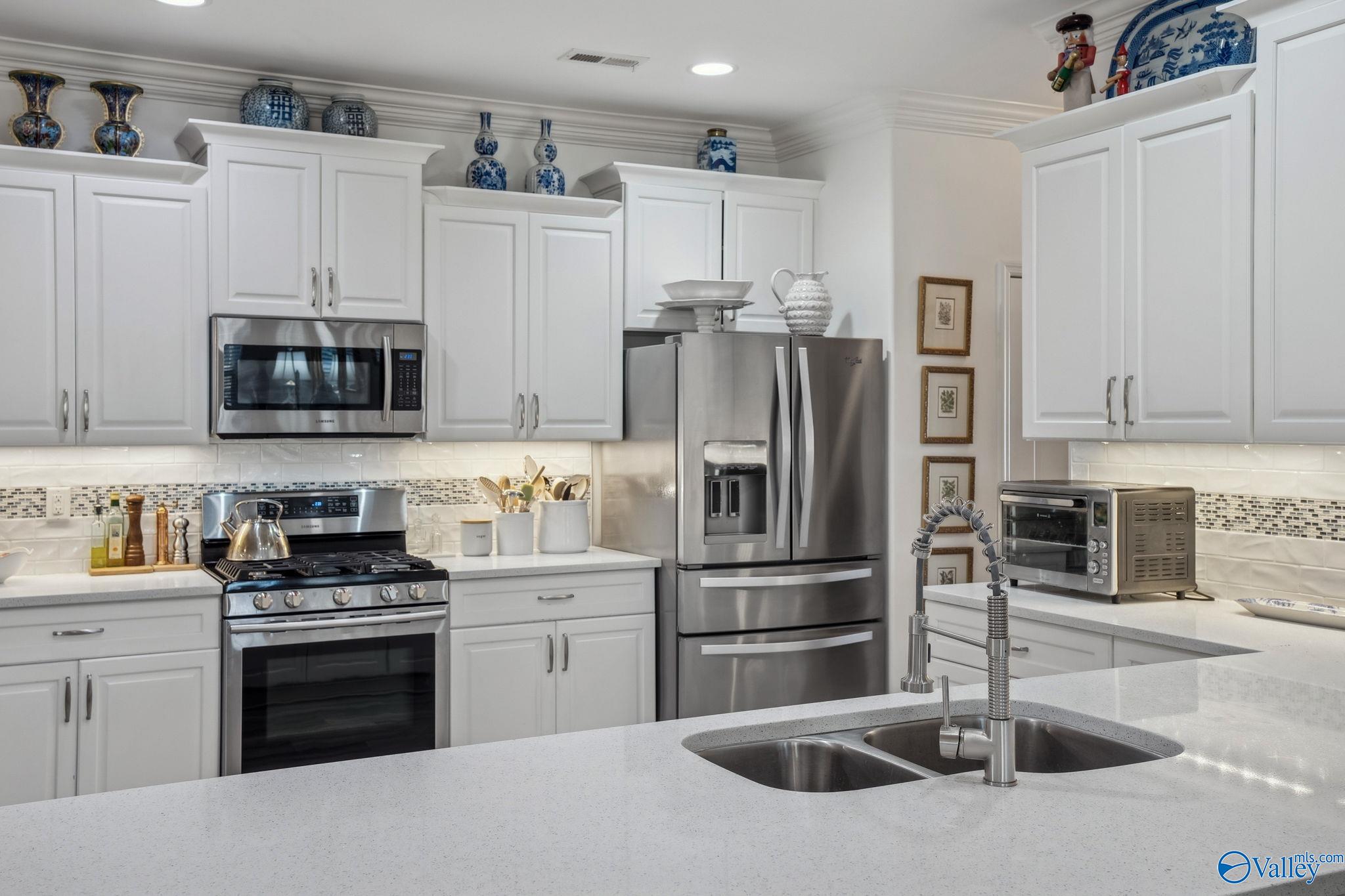 130 Moore Farm Circle NW