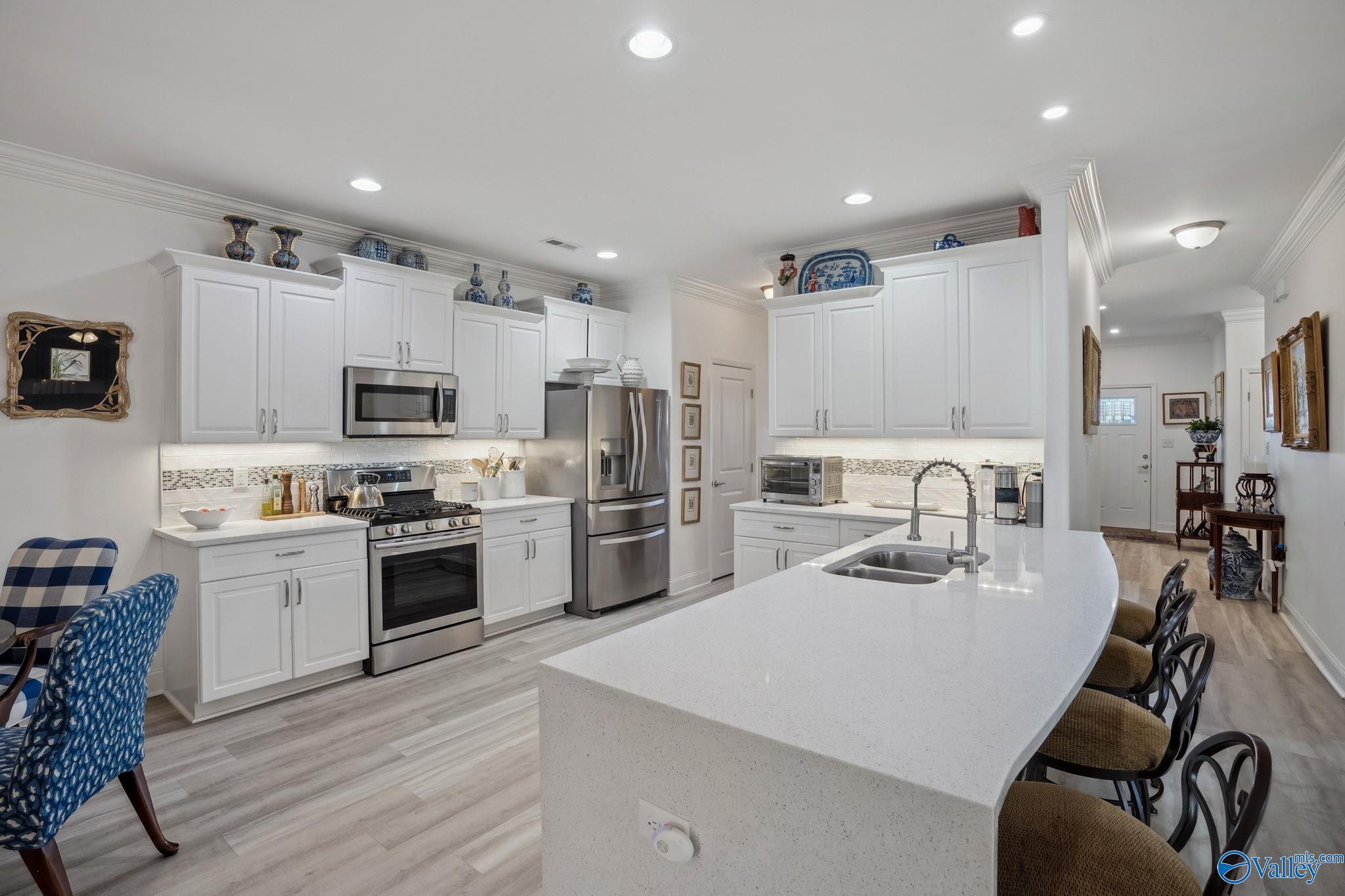 130 Moore Farm Circle NW