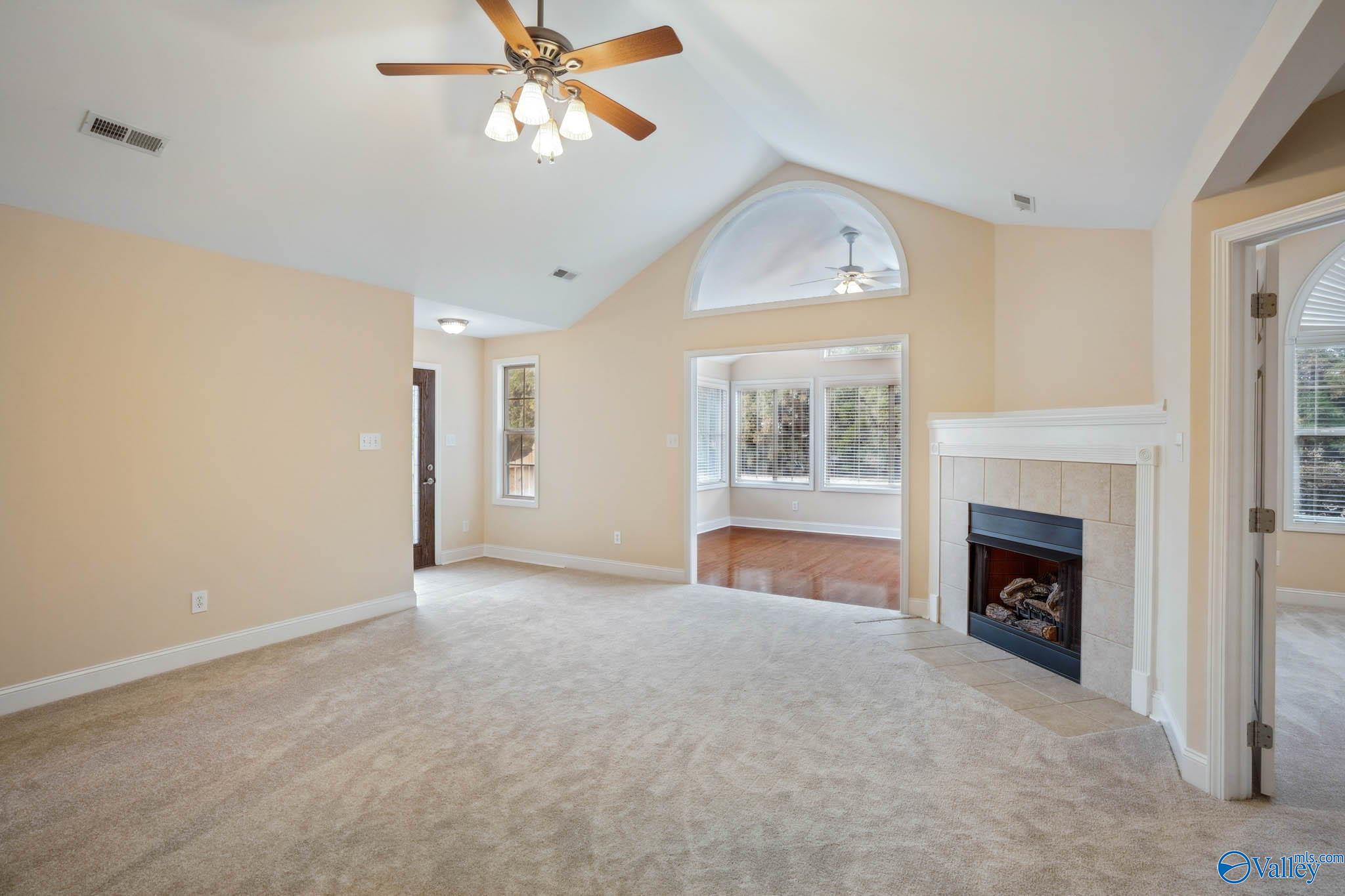 66 Laurel Lane # 602