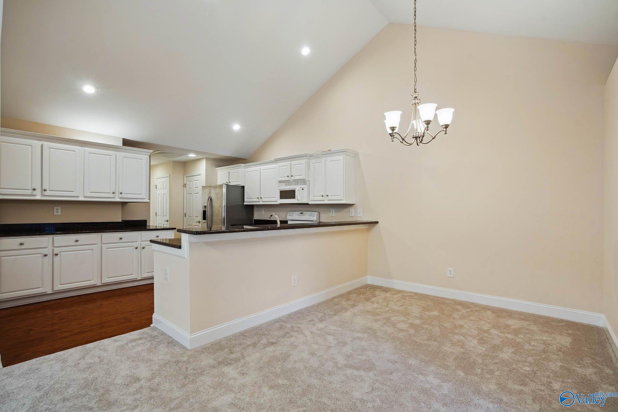 66 Laurel Lane # 602