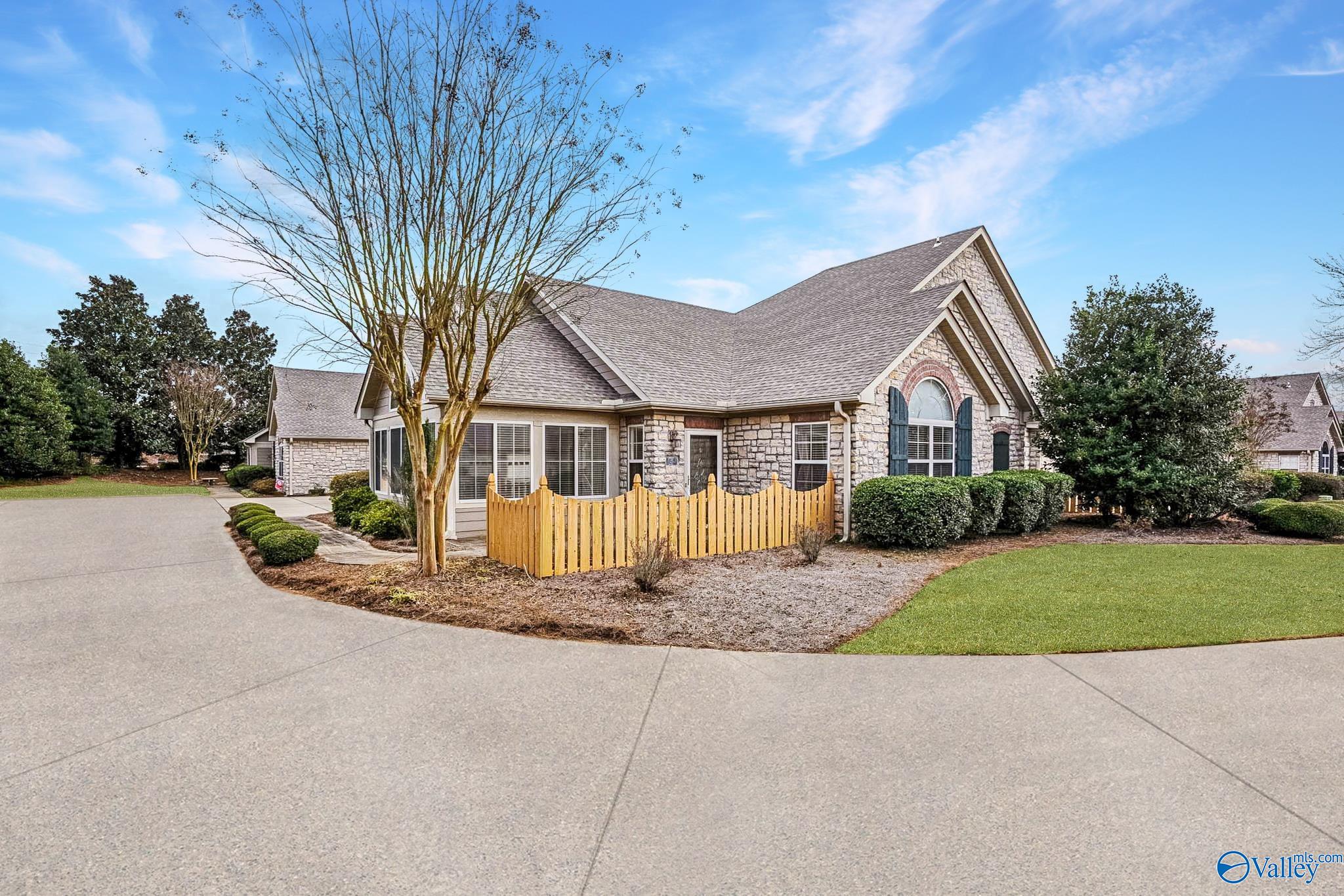 66 Laurel Lane # 602