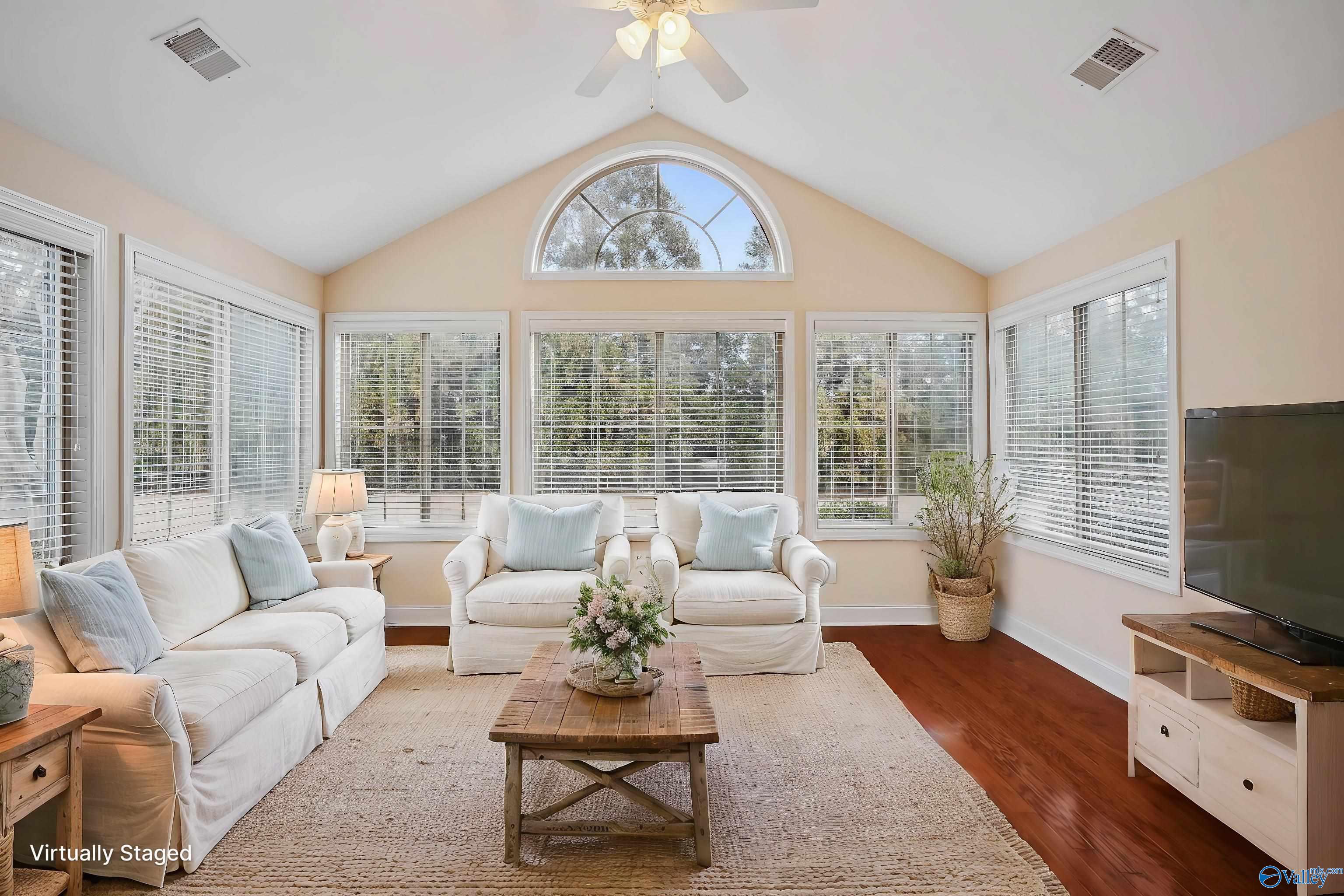 66 Laurel Lane # 602