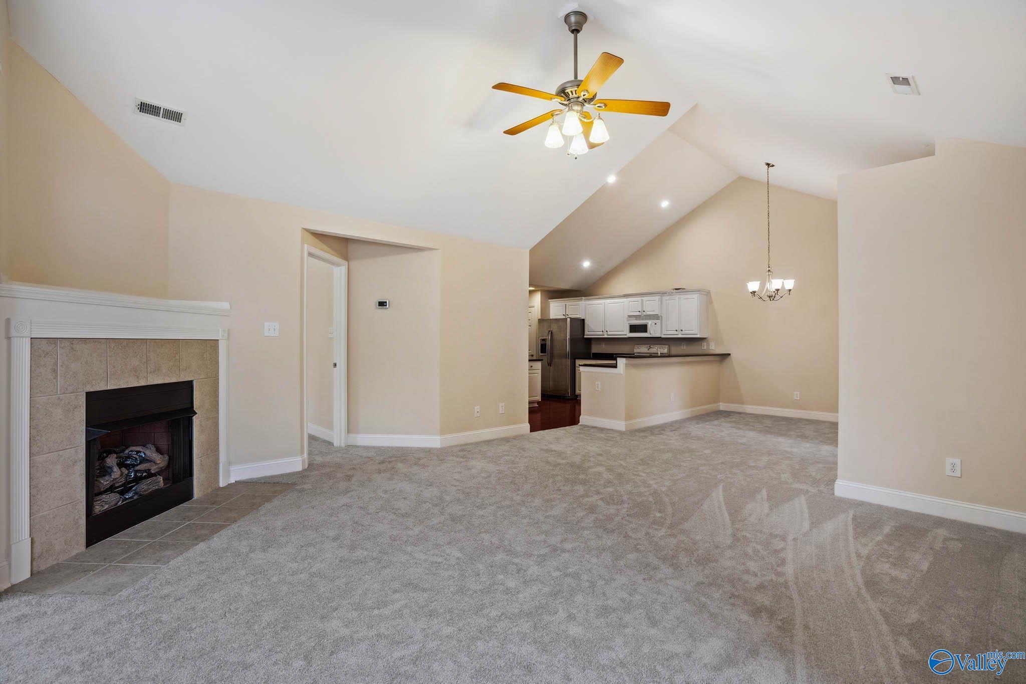 66 Laurel Lane # 602