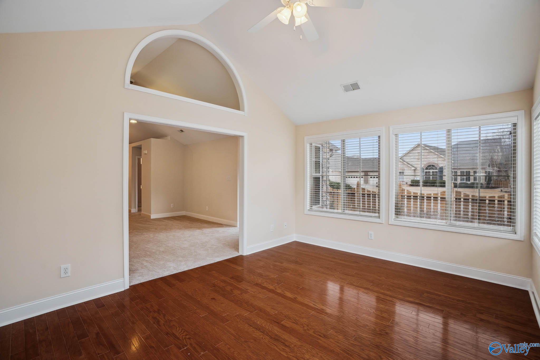 66 Laurel Lane # 602