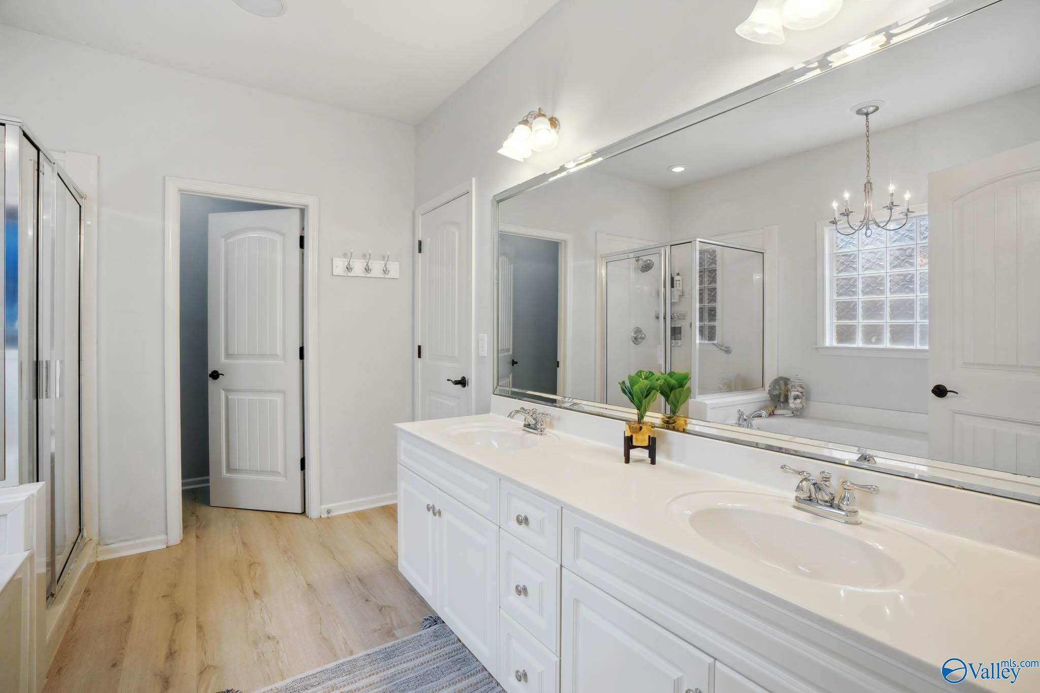 314 Acorn Grove Lane SW