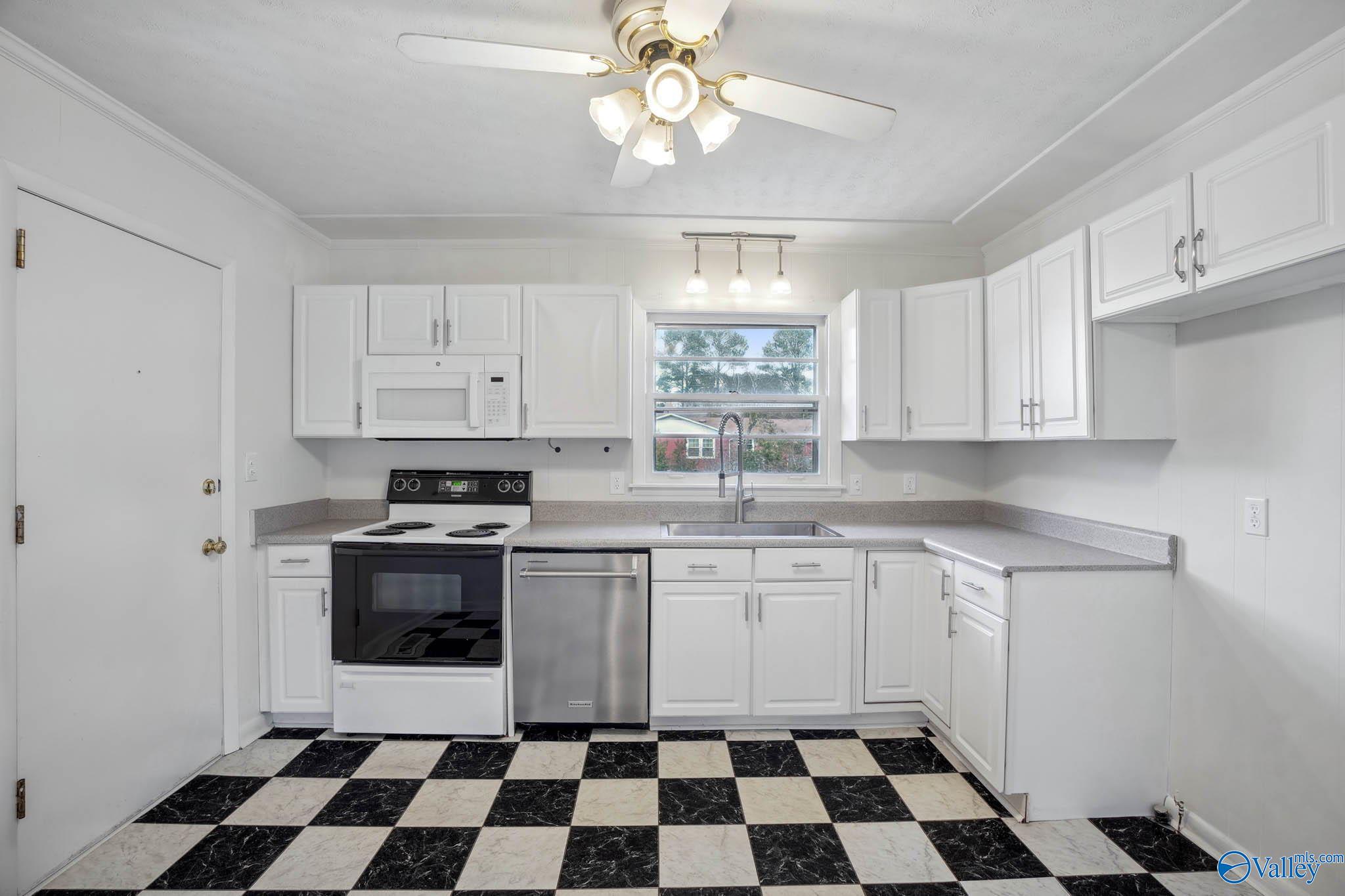 11301 Chicamauga Trail