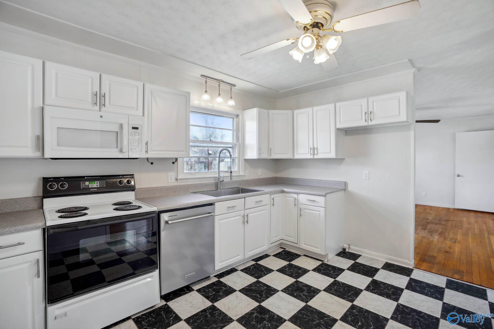 11301 Chicamauga Trail