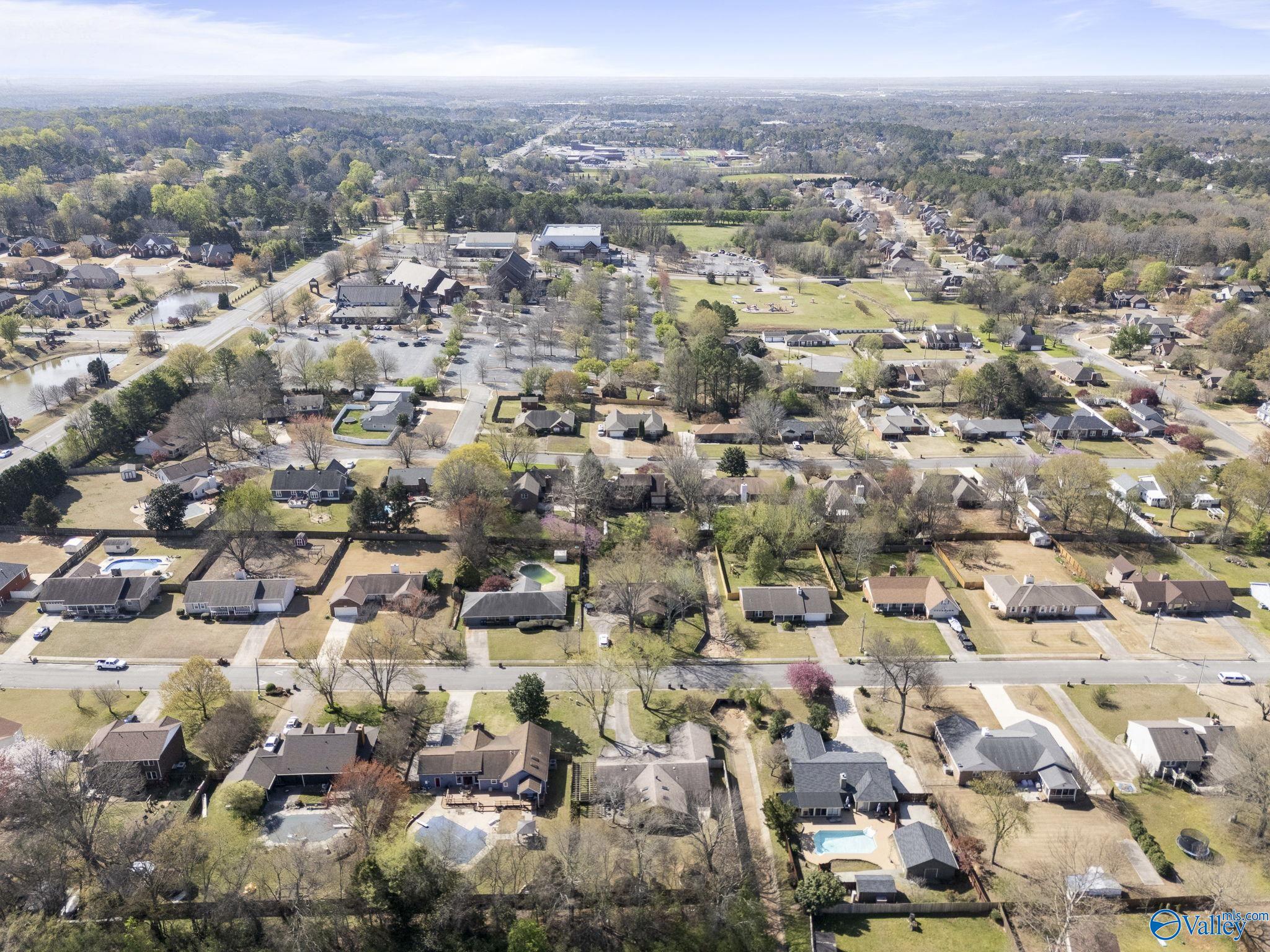 110 Leathertree Lane