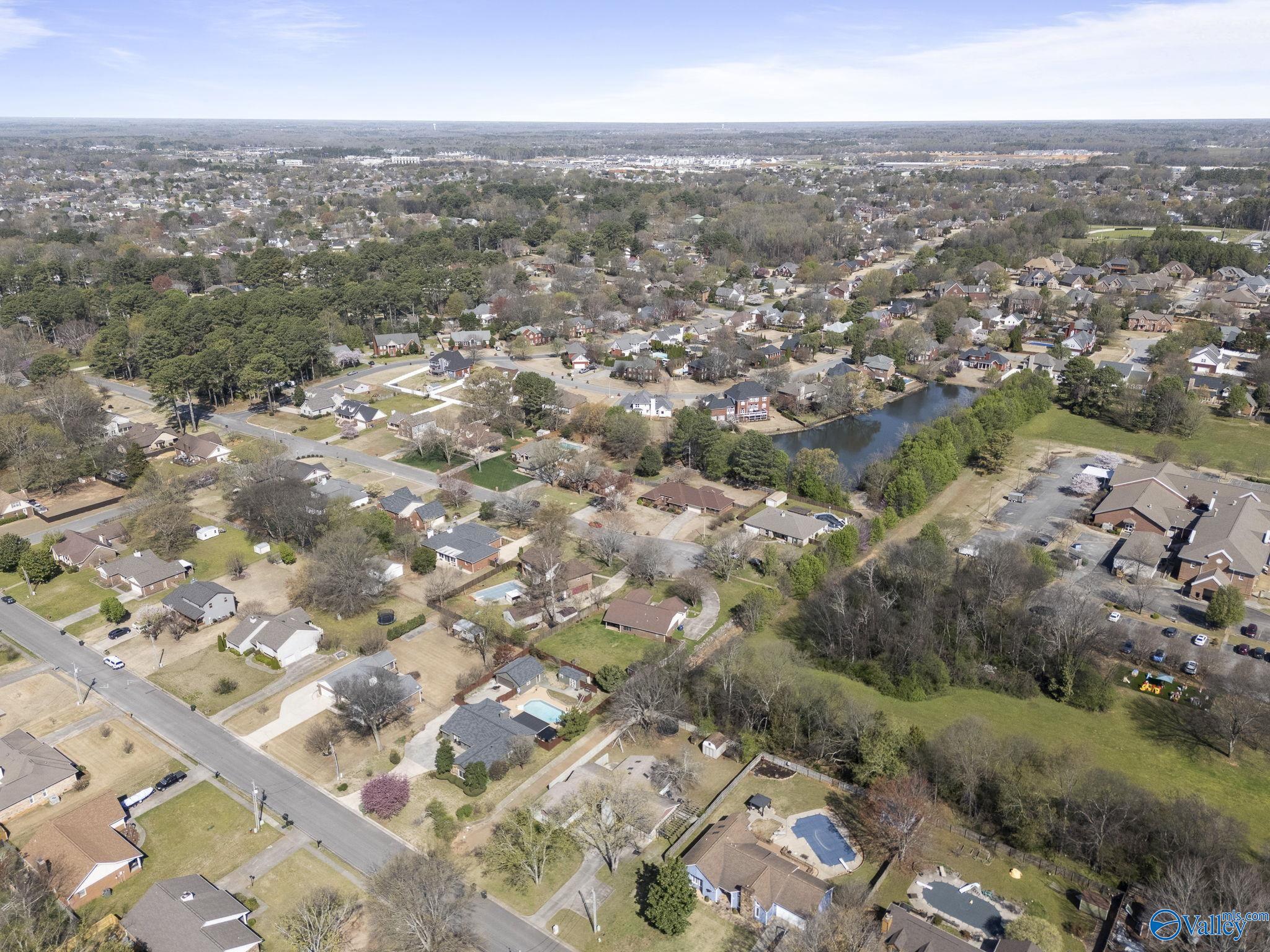 110 Leathertree Lane